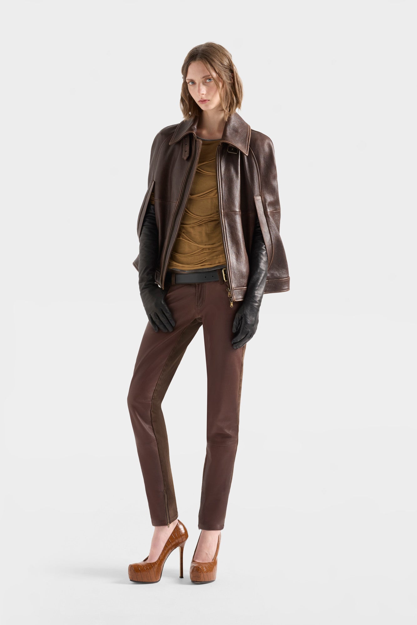 7-for-all-mankind-y2k-skinny-jeans-noho-brown-coated-low-rise image 2