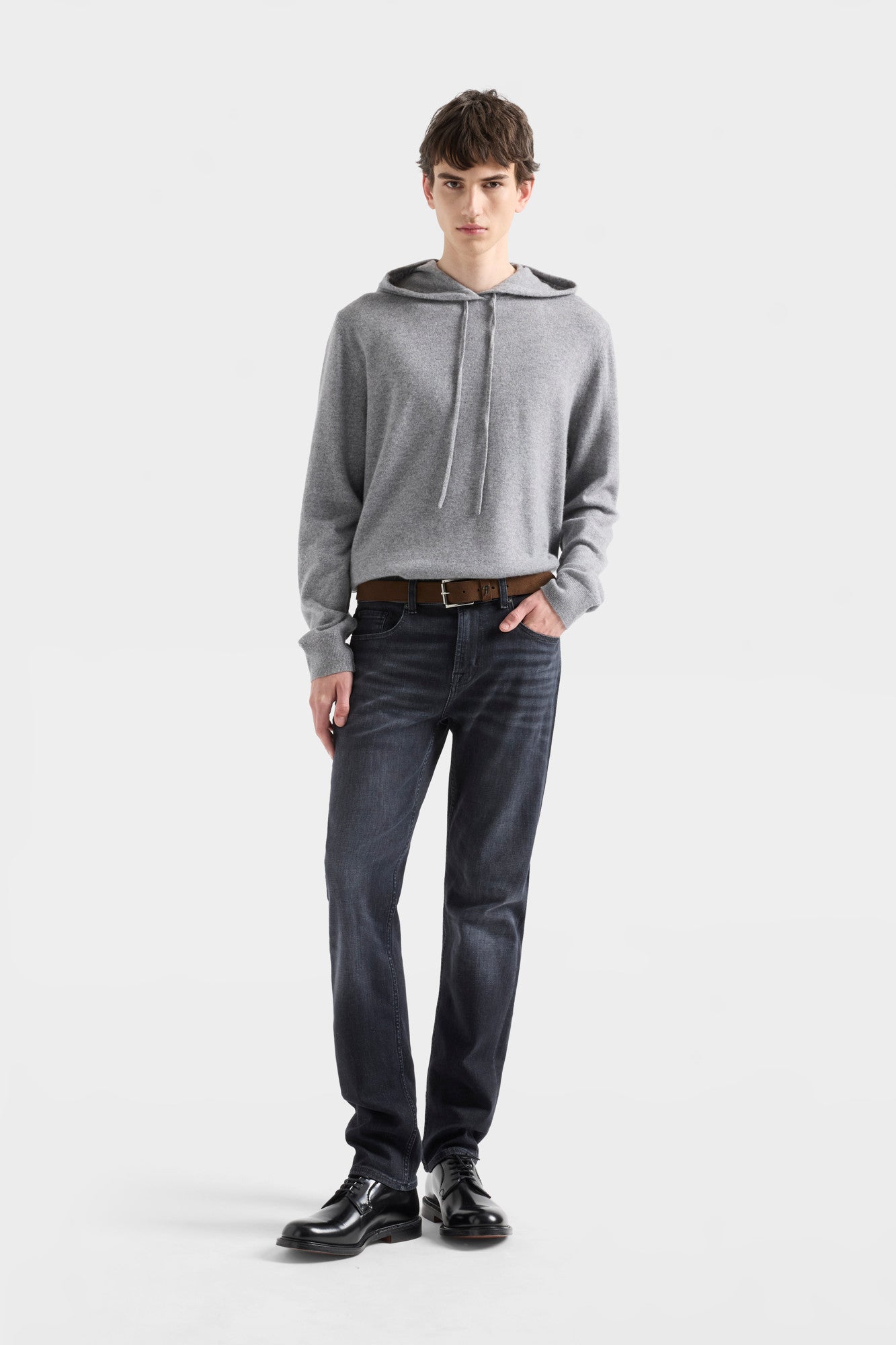 7-for-all-mankind-slimmy-luxe-performance-soot-herren-jeans image 2