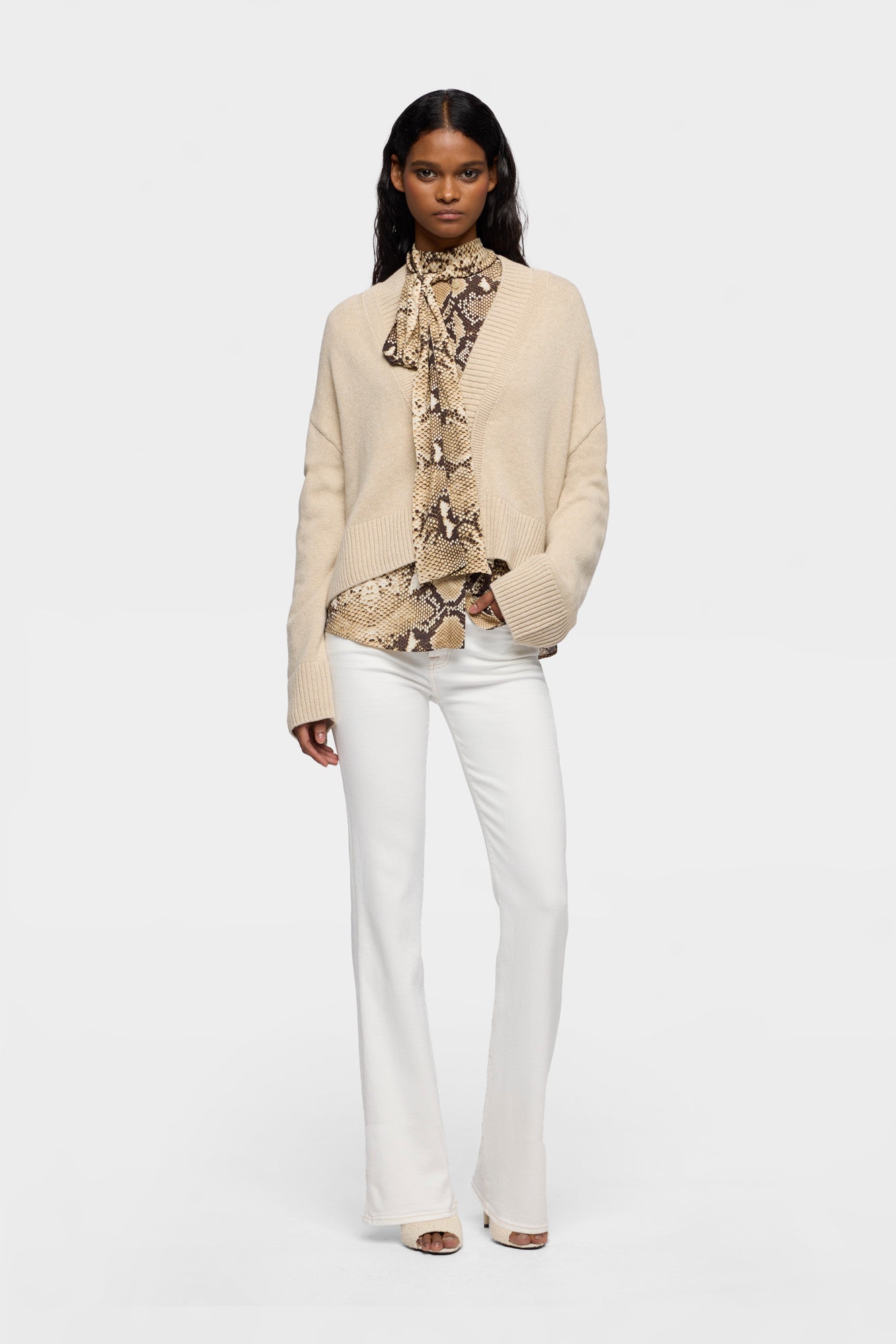 7-for-all-mankind-petite-leggy-bootcut-jeans-damen-luxe-vintage-sugar image 2