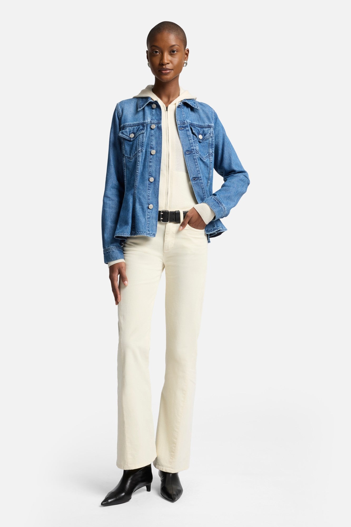 7-for-all-mankind-weightless-denim-flounce-trucker-jacke-hilo image 2
