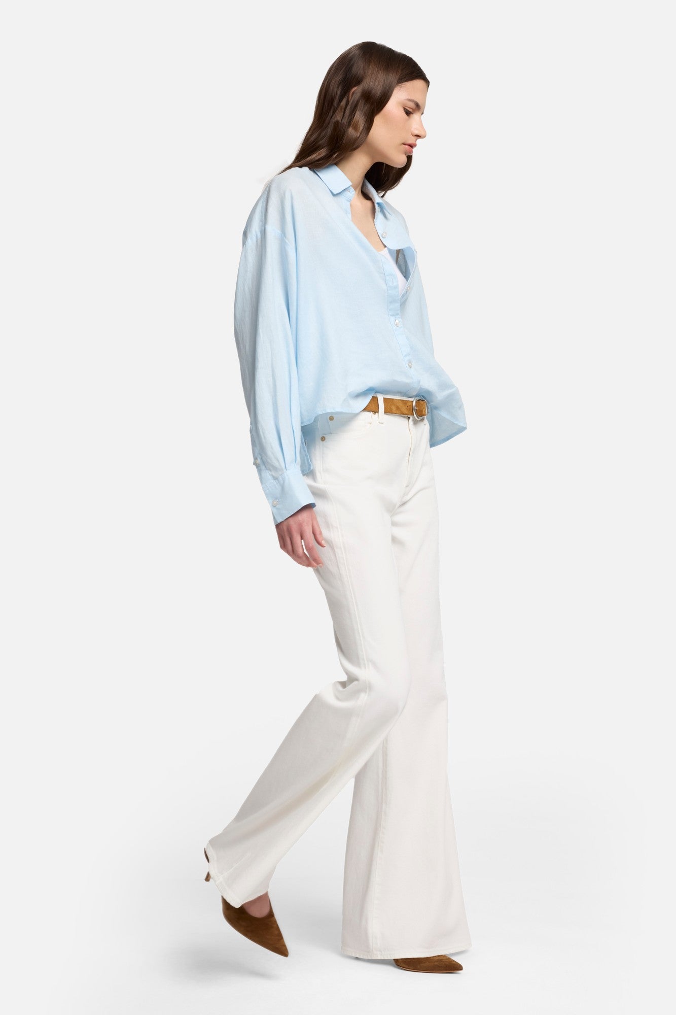7-for-all-mankind-retro-flare-jeans-in-milky-way image 7