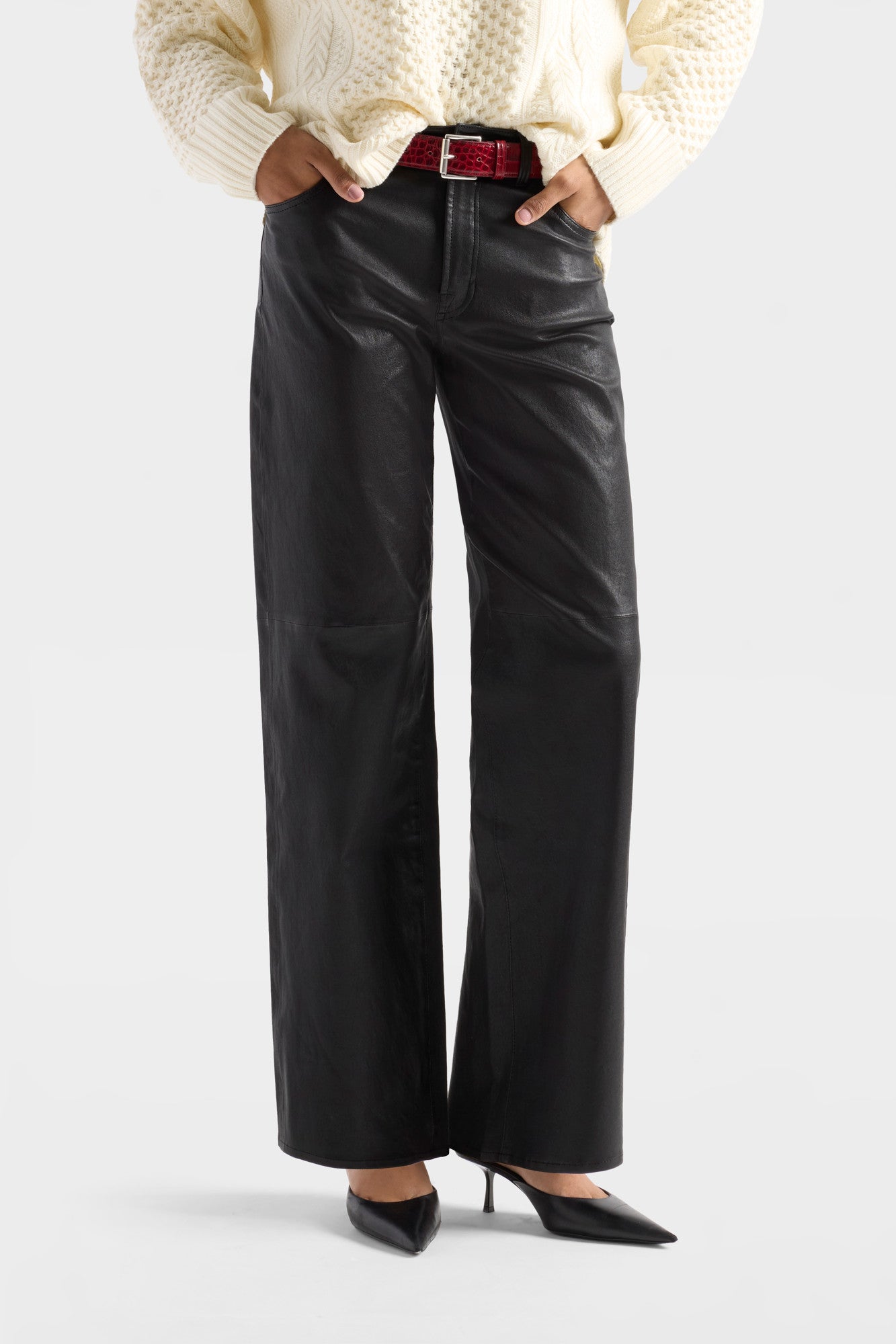 7-for-all-mankind-stovepipe-straight-lederhose-leather-black image 3