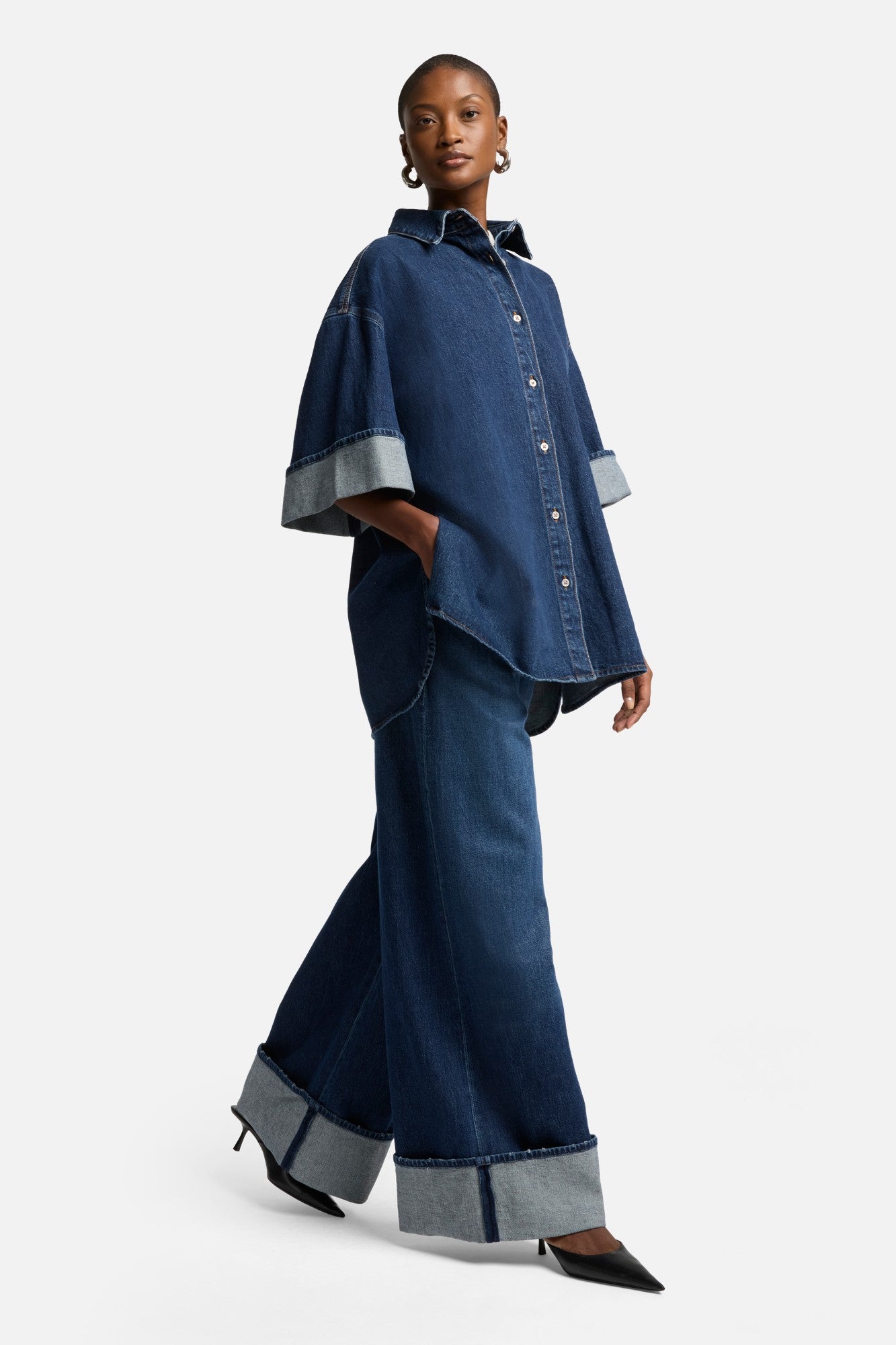7-for-all-mankind-mankind-nina-cuffed-overshirt-in-radar image 7