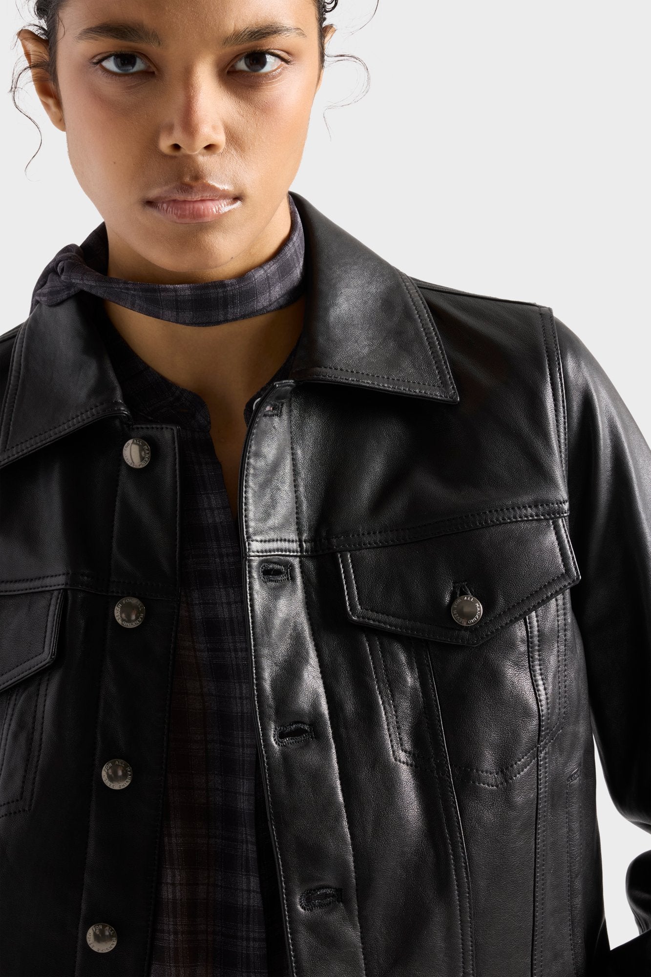 7-for-all-mankind-adi-trucker-jacket-leder-schwarz image 4
