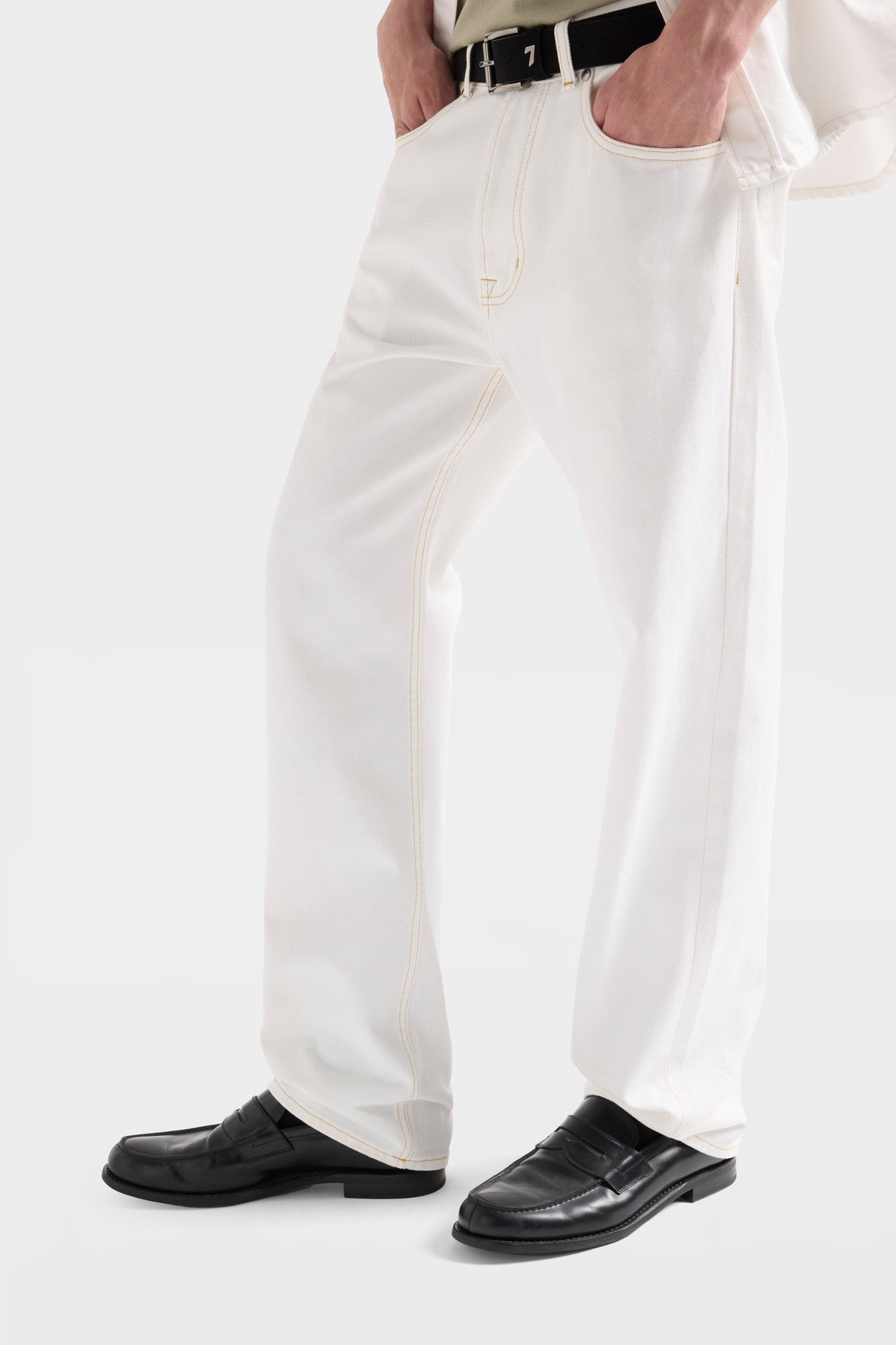 7-for-all-mankind-easy-straight-herren-jeans-mankind-chalk image 6
