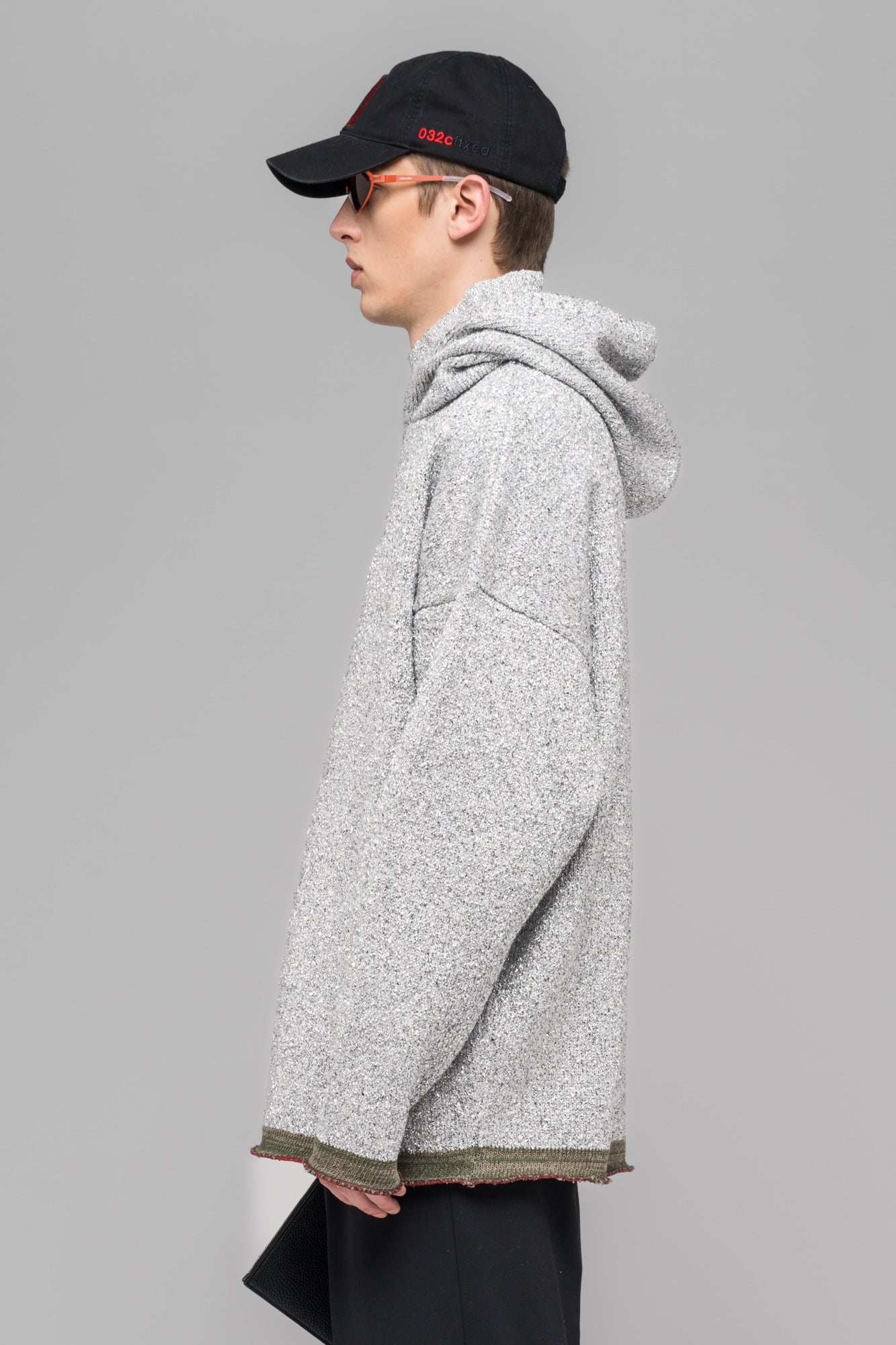 032c-metallica-knit-hoodie-herren-strickhoodie-metallic-garn image 4