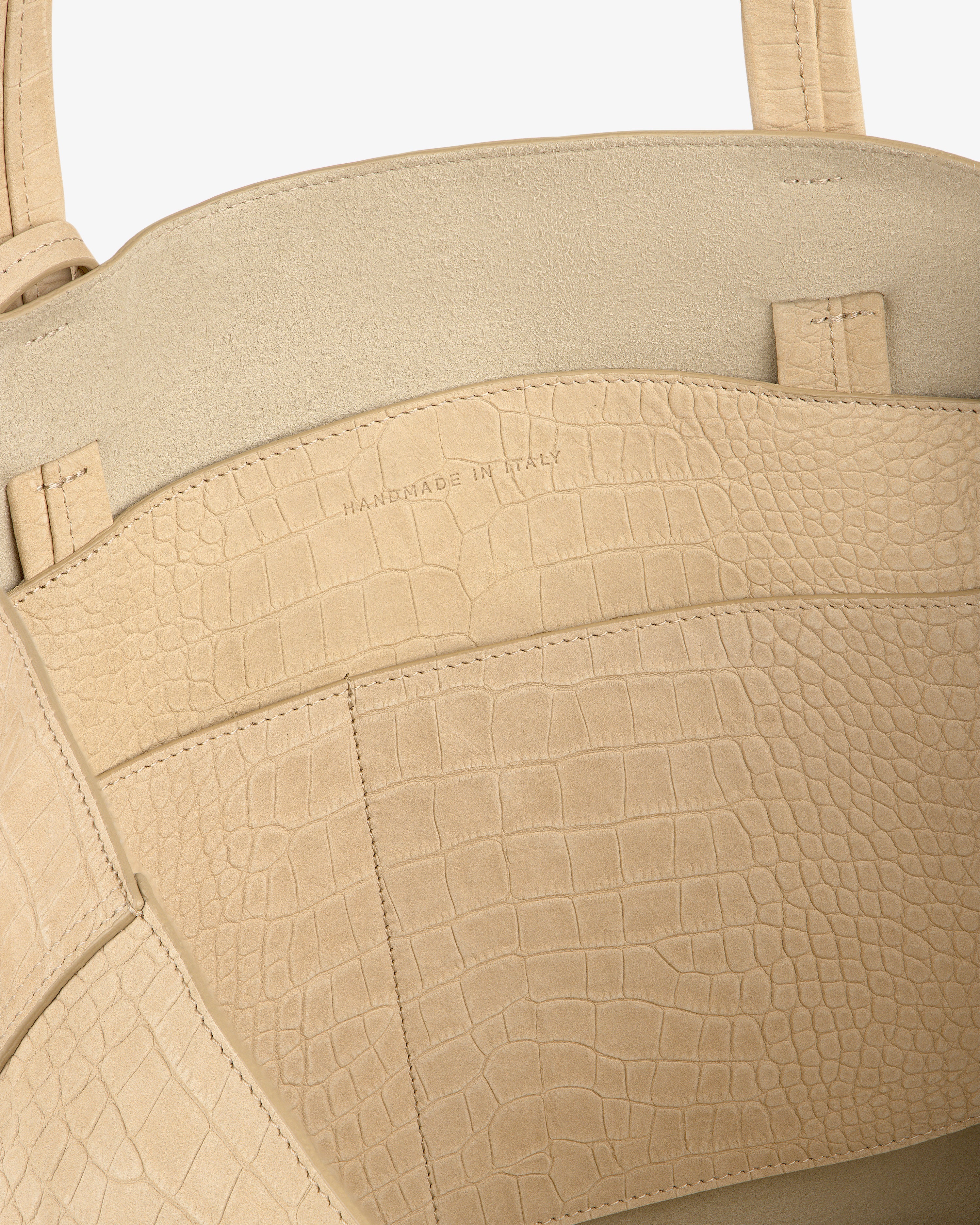 aim-leon-dore-croc-embossed-nubuck-tote-bag-tan-leder-tote-aus-italienischem-nub image 7