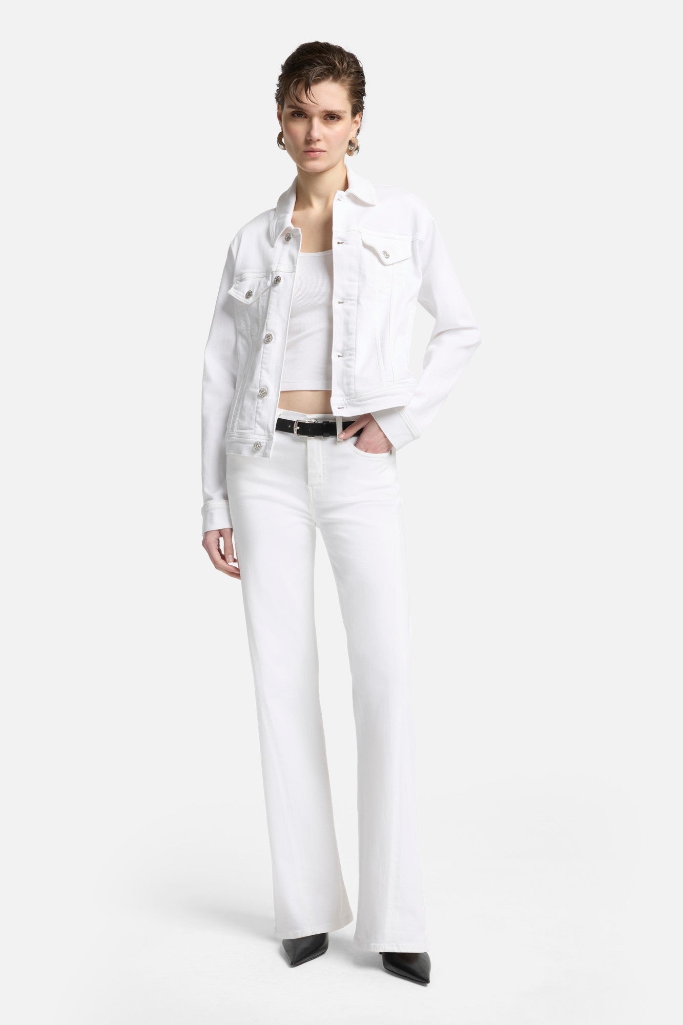 7-for-all-mankind-slim-illusion-twisted-seam-tailorless-dojo-jeans-in-shell image 2