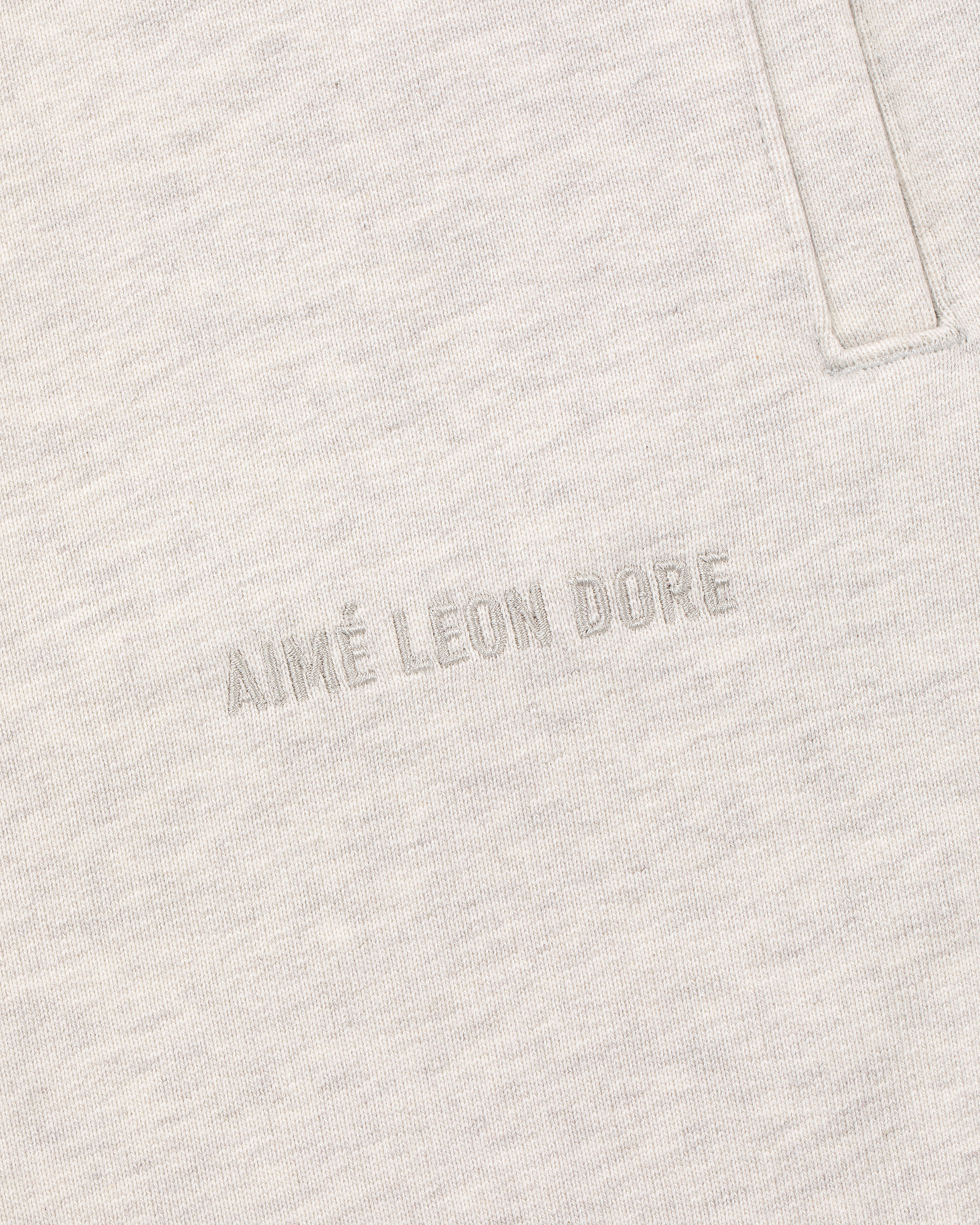 aim-leon-dore-tonal-logo-sweatpants-oatmeal-regular-fit image 5