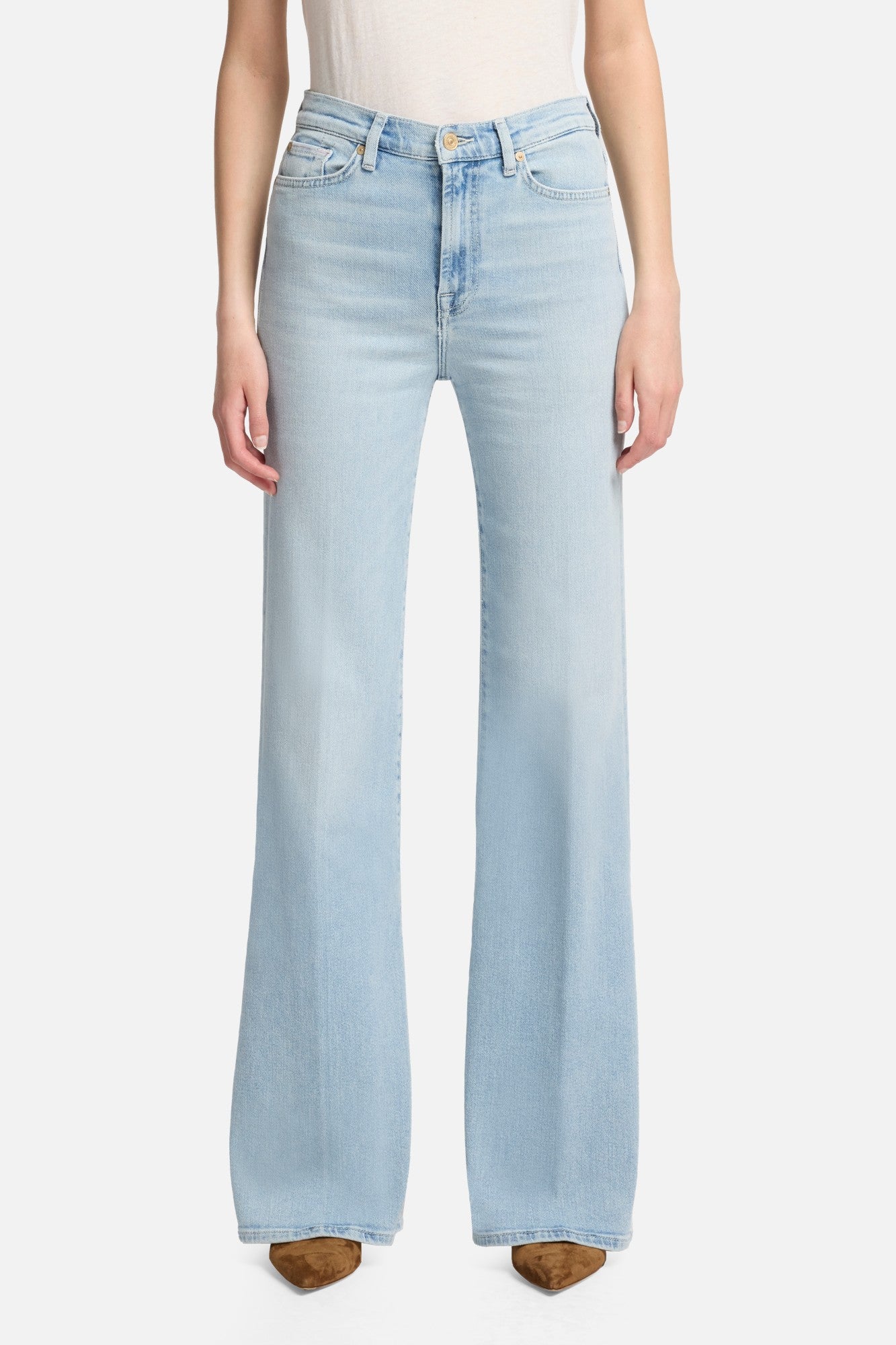 7-for-all-mankind-luxe-vintage-modern-dojo-flare-jeans-in-frozen image 3