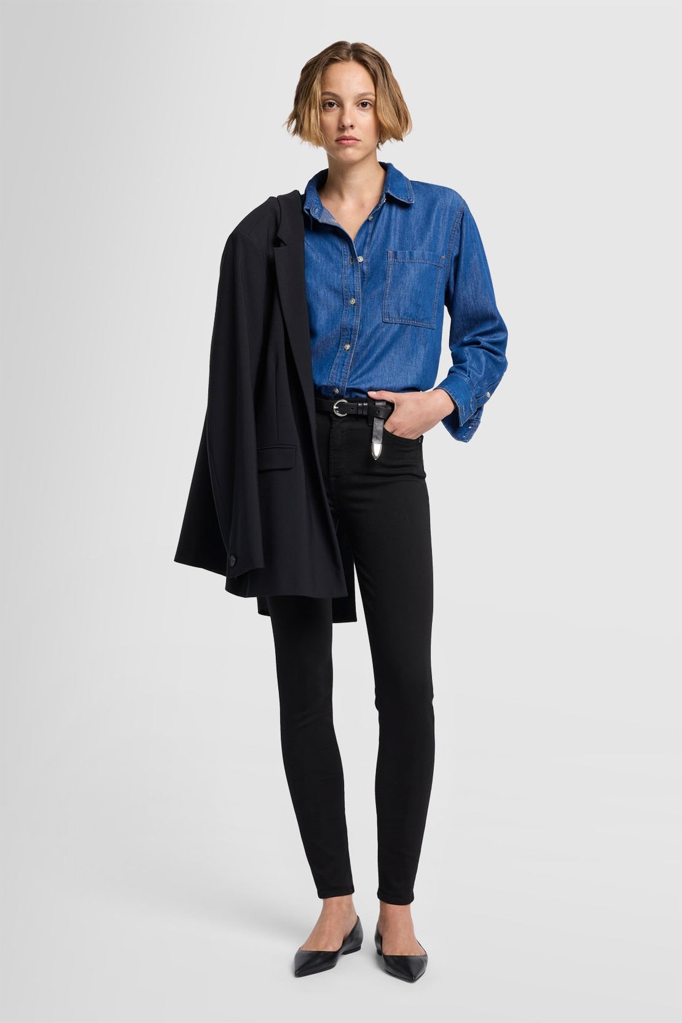 7-for-all-mankind-the-skinny-high-waist-jeans-slim-illusion-rinsed-black image 7