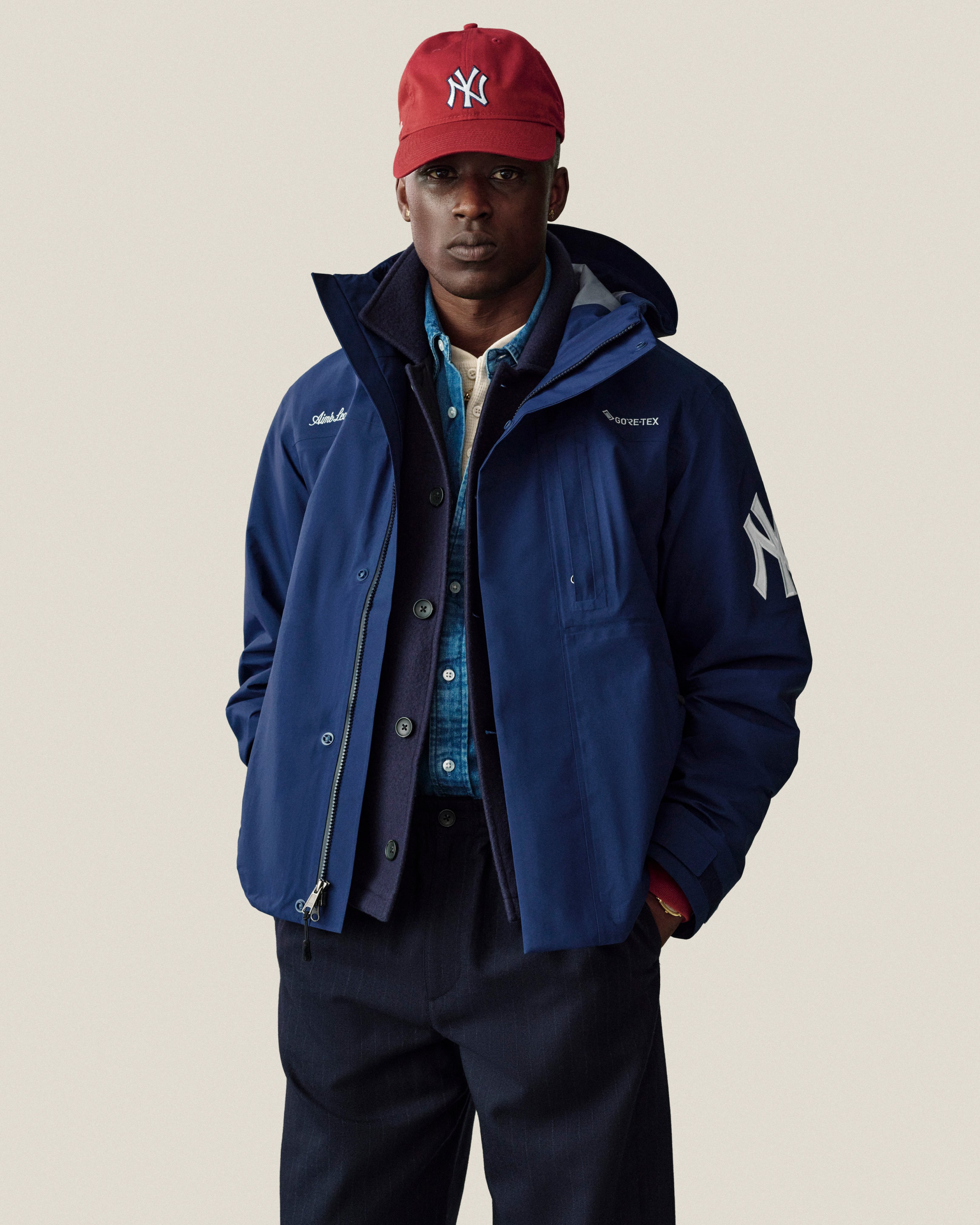 aim-leon-dore-yankees-gore-tex-rain-delay-jacket-navy image 3