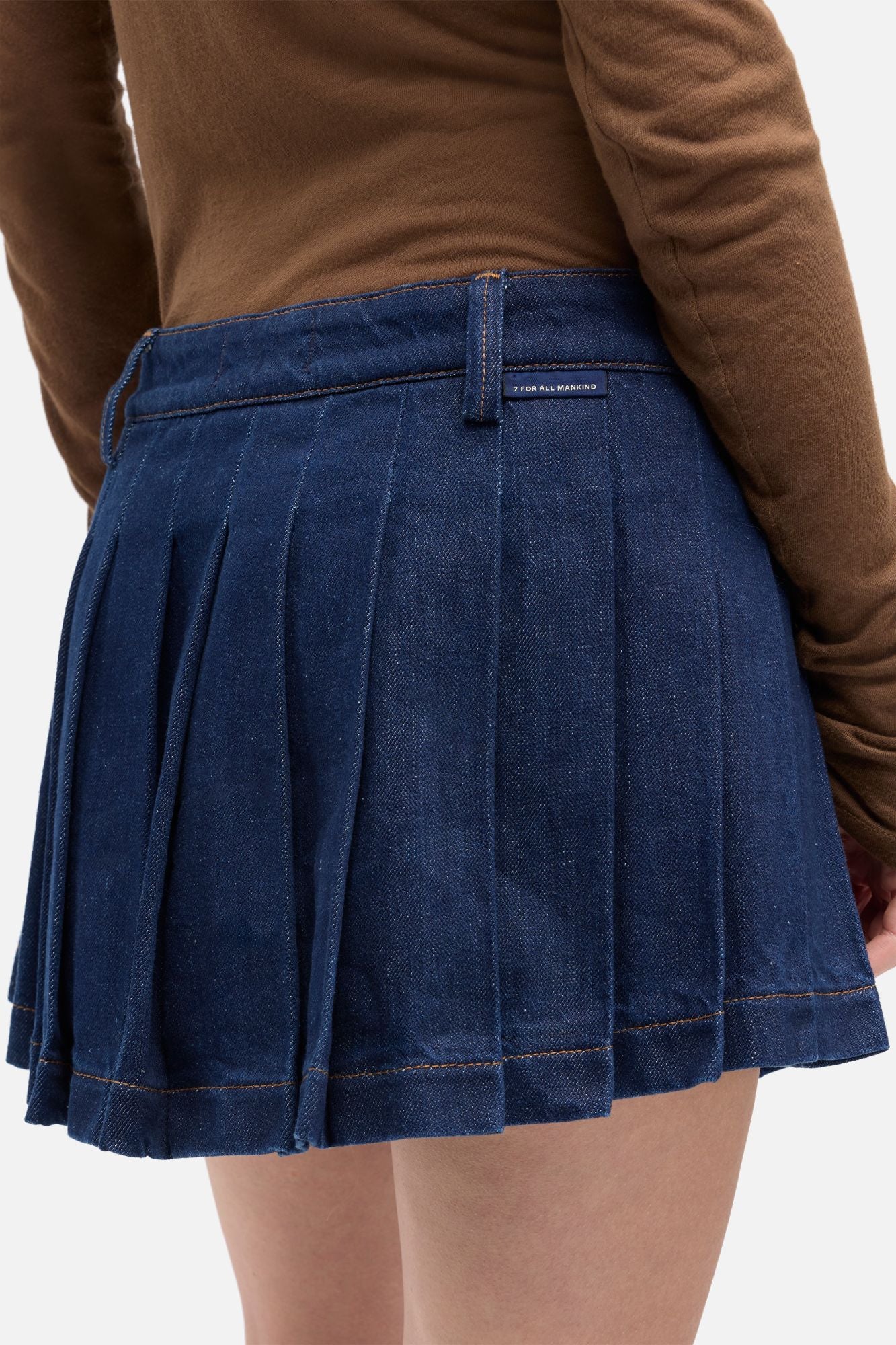 7-for-all-mankind-mankind-pleated-mini-skirt-jeansrock-in-franklin image 4