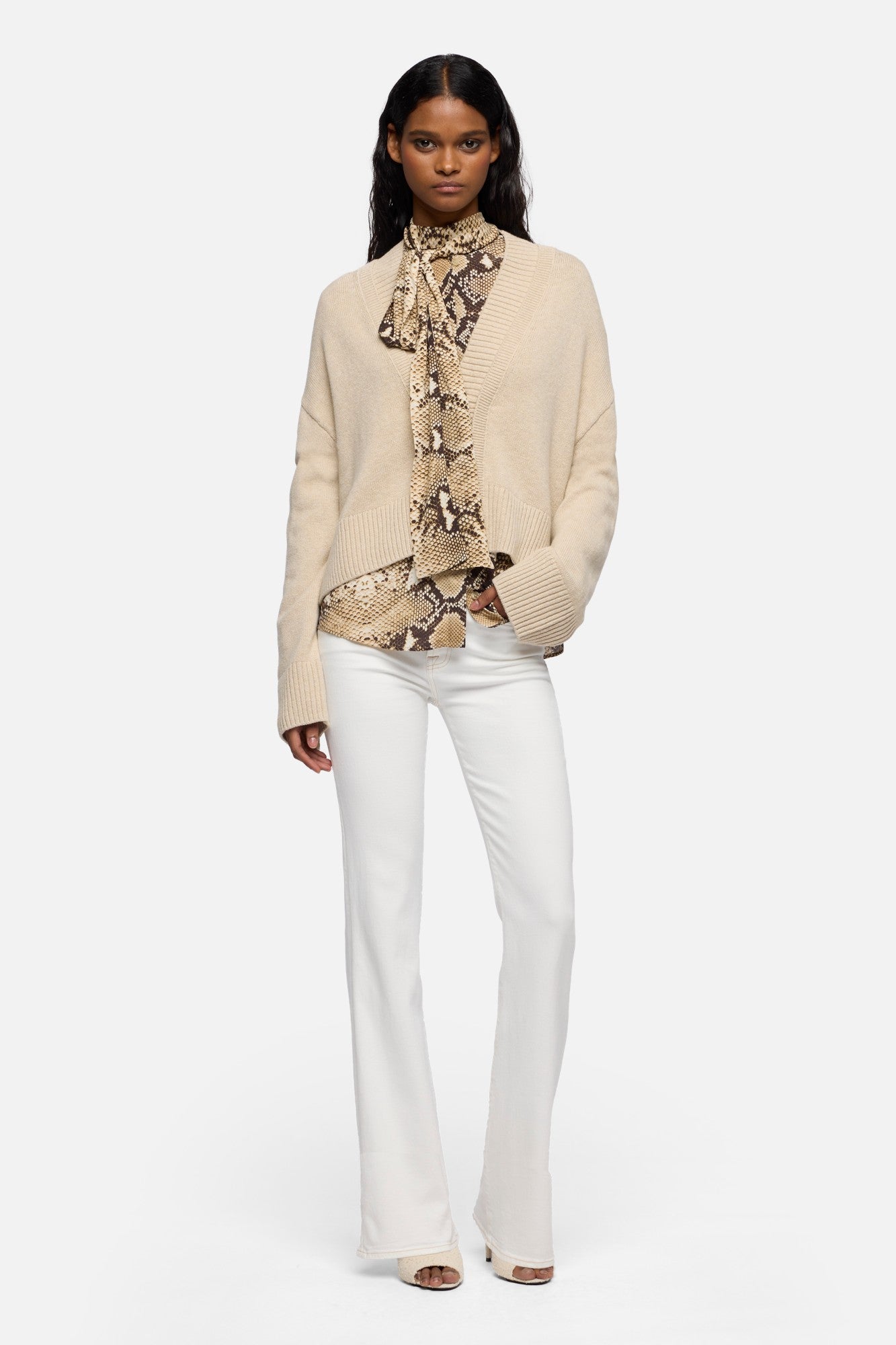 7-for-all-mankind-leggy-bootcut-luxe-vintage-sugar-damen-bootcut-jeans-wei image 2
