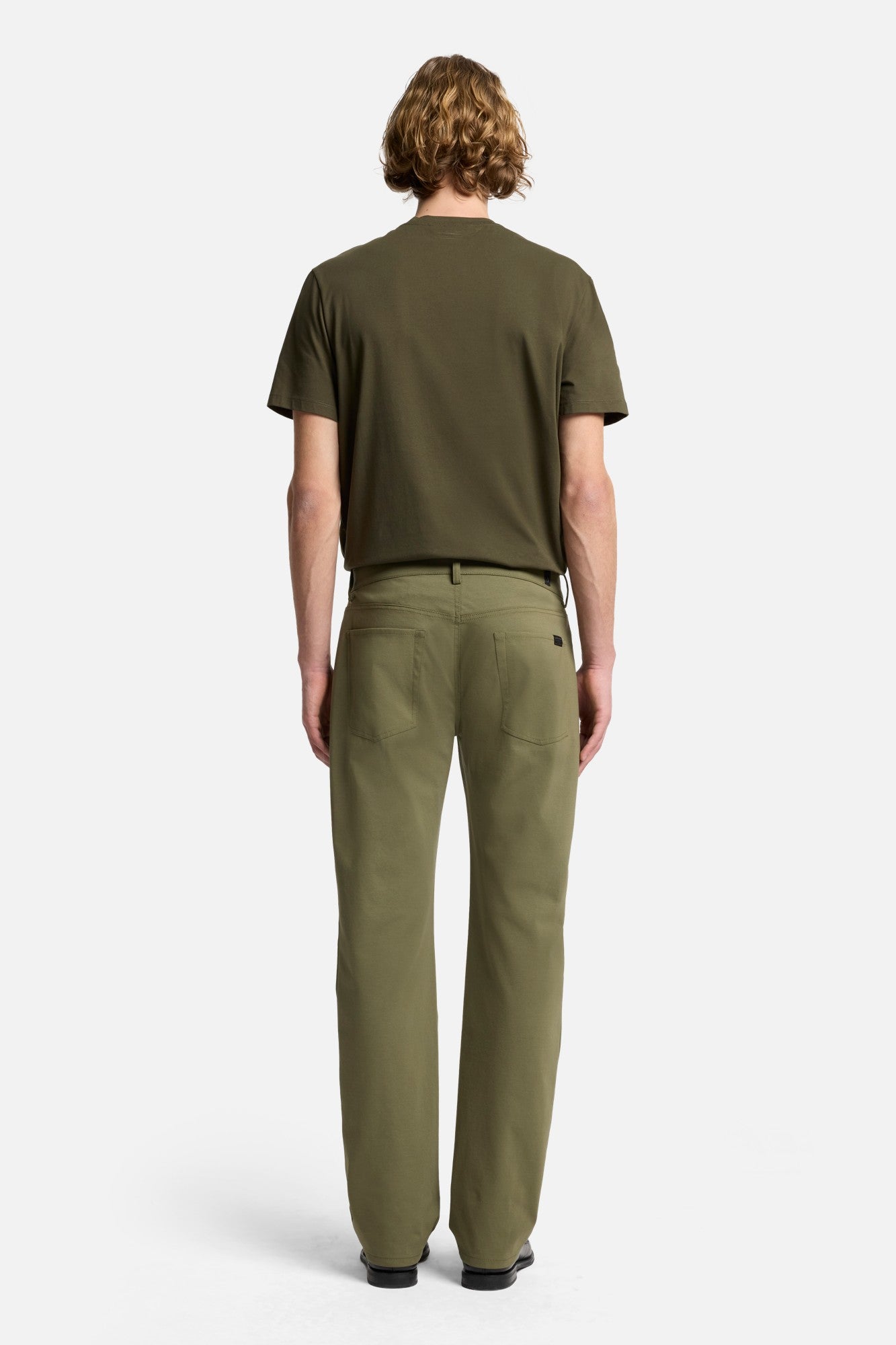 7-for-all-mankind-luxe-performance-knit-the-straight-hose-in-army image 5