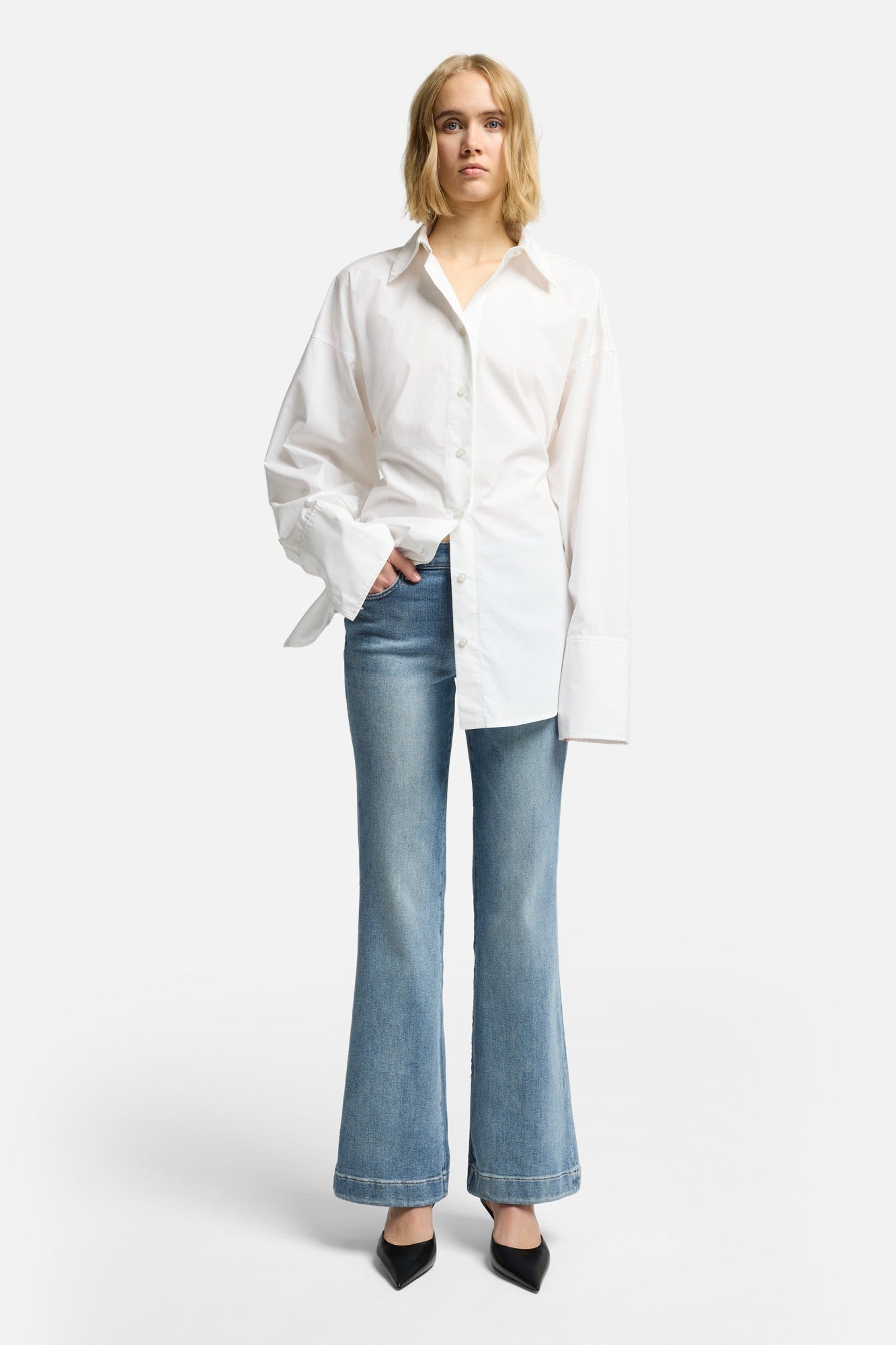 7-for-all-mankind-open-back-poplin-bluse-in-wei image 2