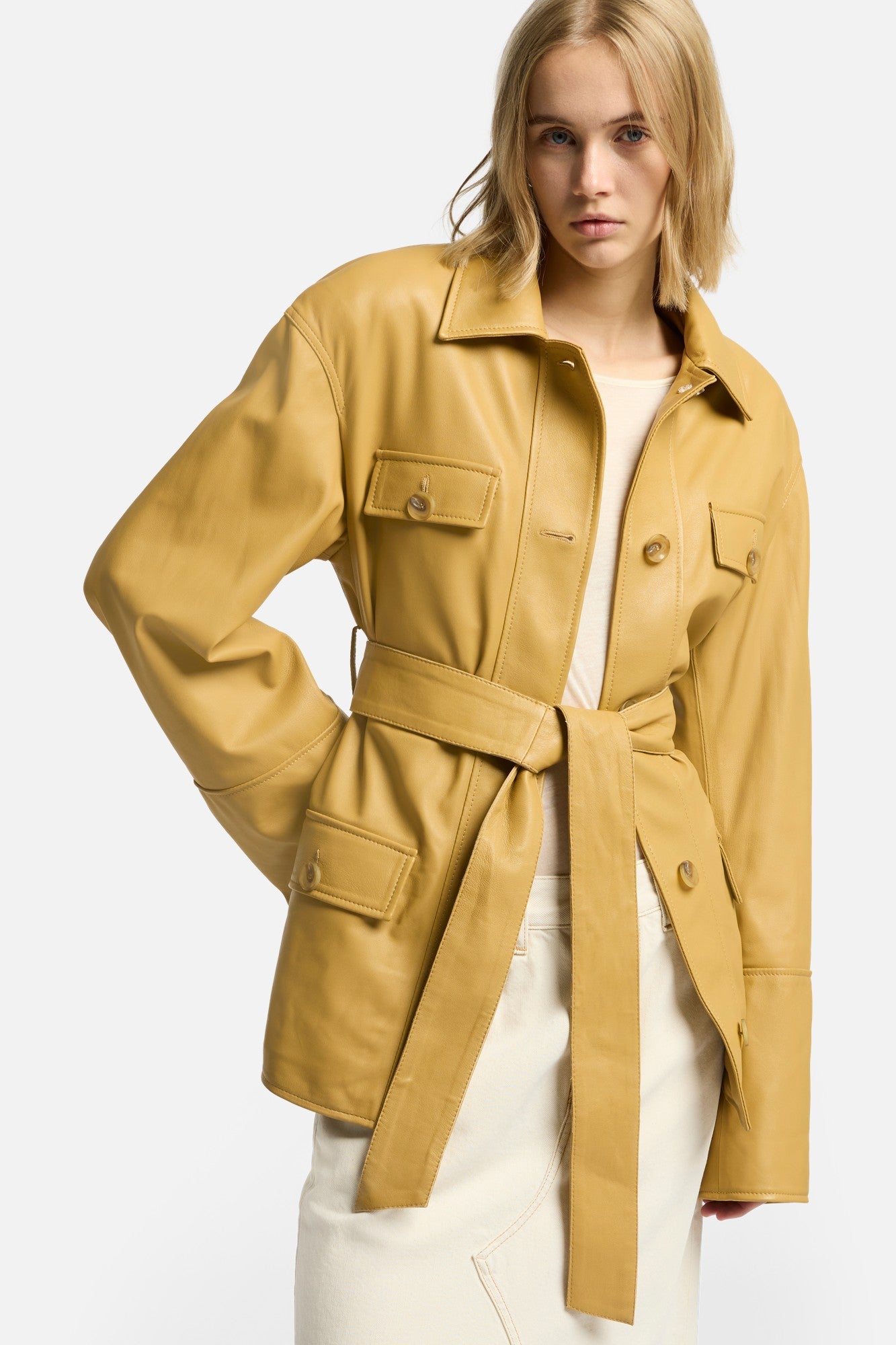7-for-all-mankind-sahariana-leather-cropped-trench-honey-leder-trench-damen image 7