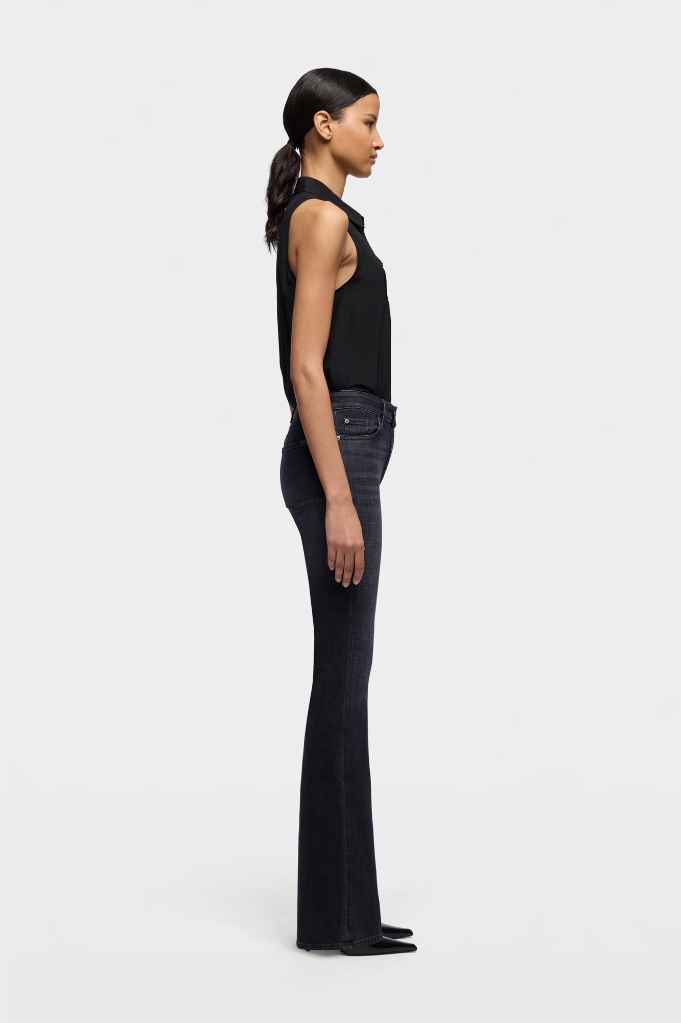 7-for-all-mankind-leggy-bootcut-jeans-slim-illusion-carbon-storm image 6