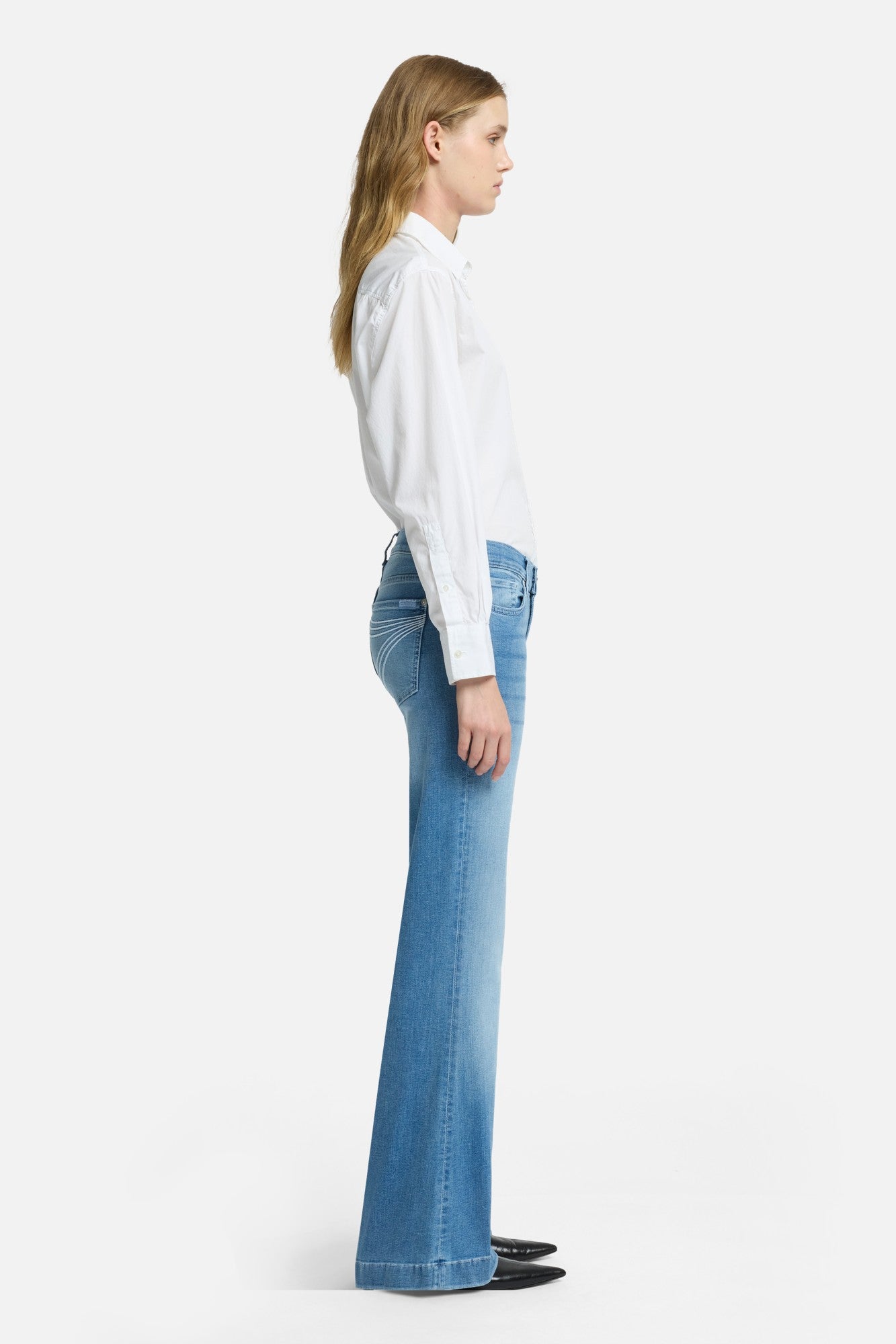7-for-all-mankind-tailorless-dojo-flare-jeans-ideal image 6