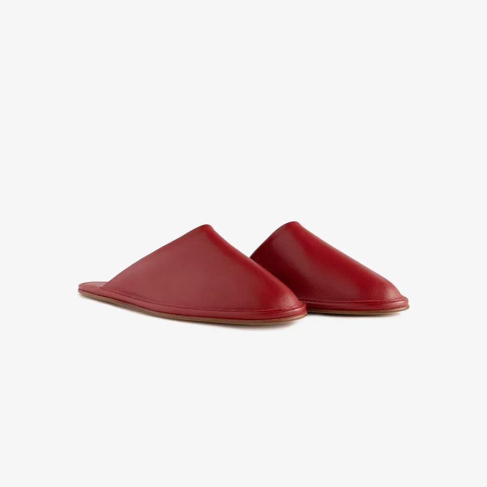 aim-leon-dore-leather-travel-slipper-rote-lederslipper-made-in-italy image 1