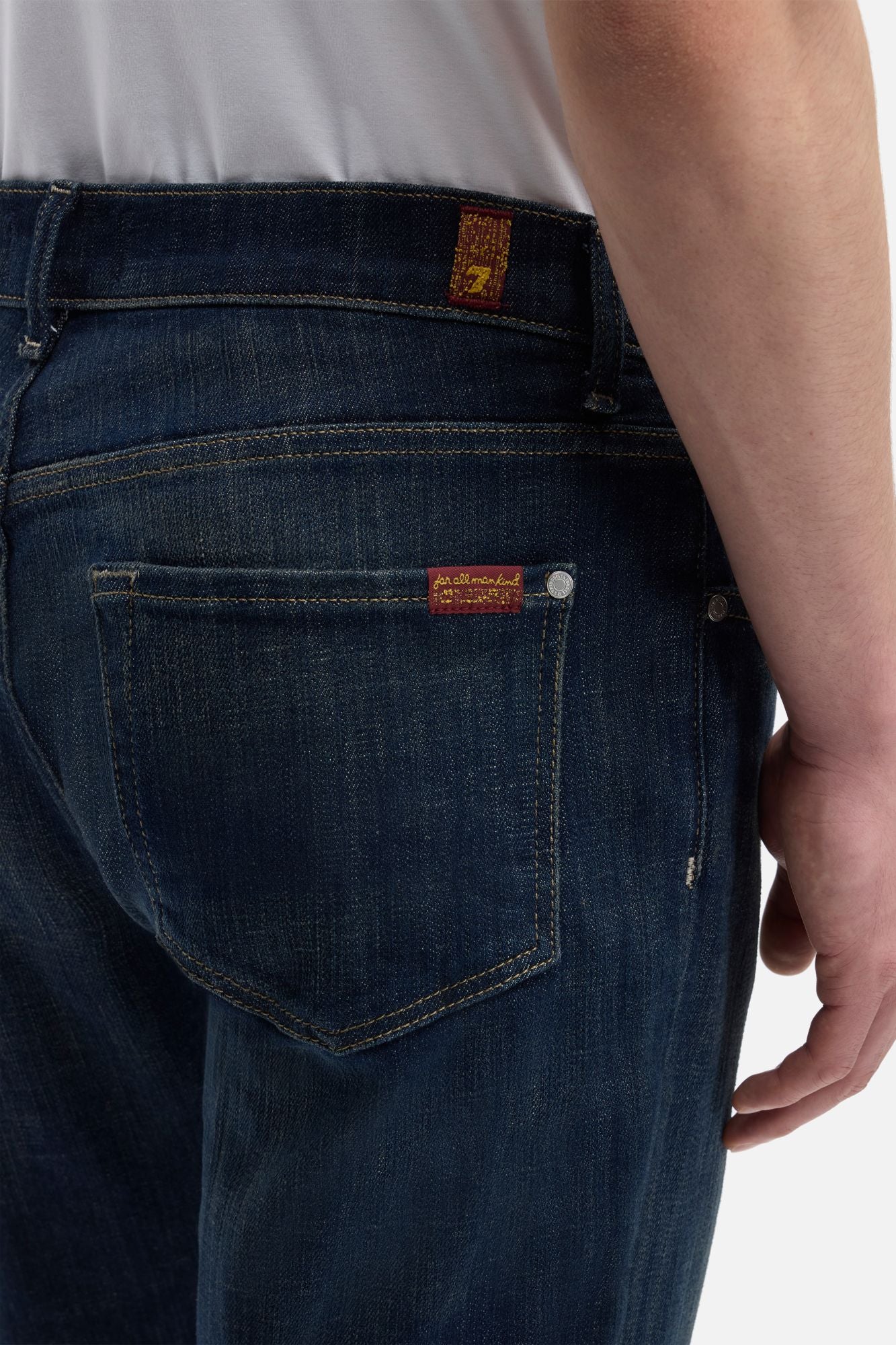 7-for-all-mankind-slimmy-tapered-herren-jeans-luxe-vintage-bathe image 4