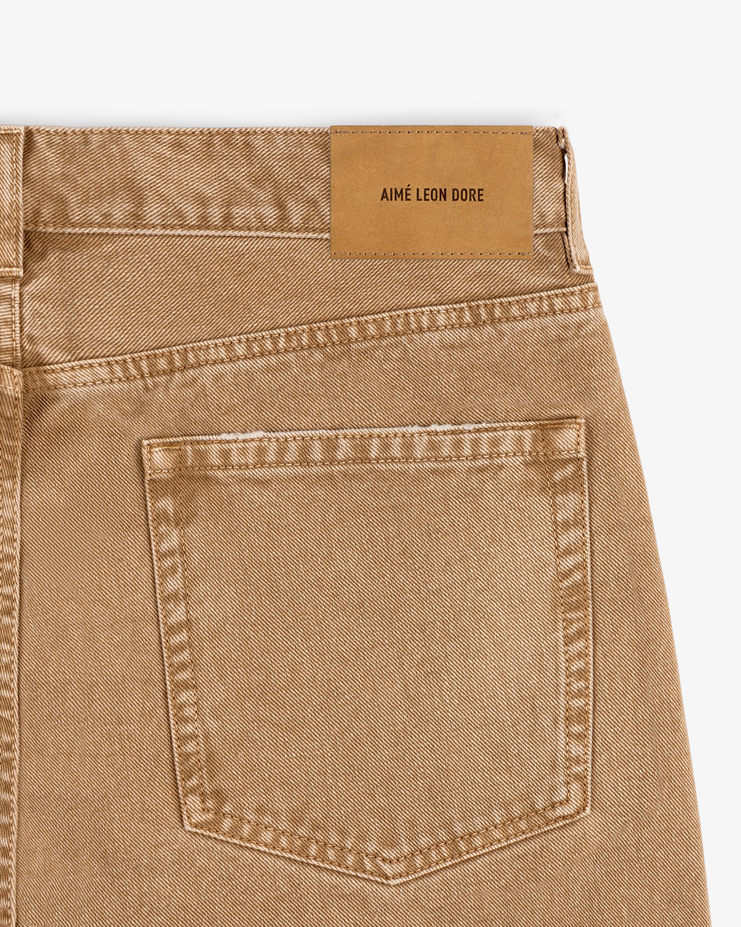 aim-leon-dore-ald-straight-fit-denim-tan-italienischer-denim image 6