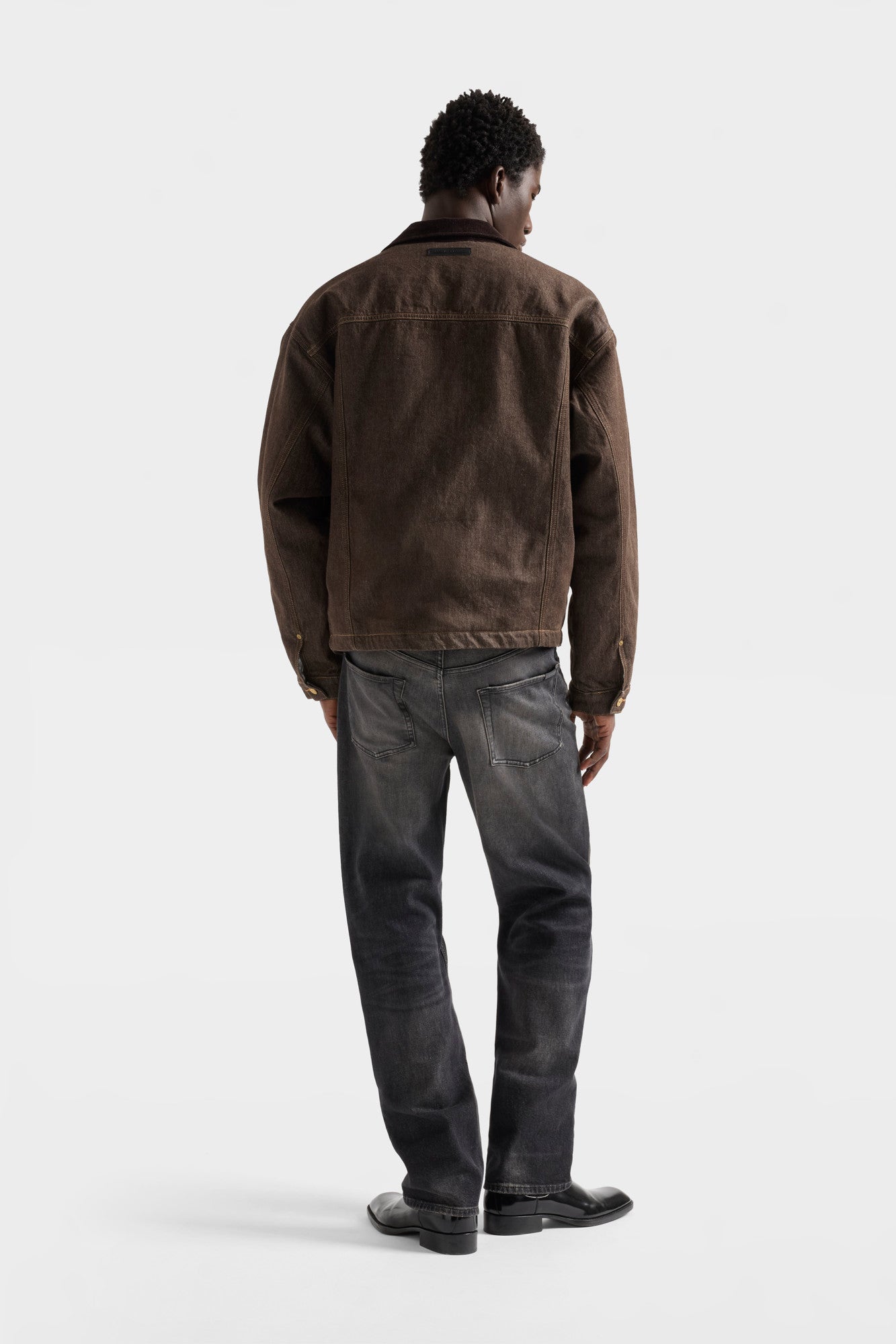 7-for-all-mankind-pleated-trucker-jacke-denim-deep-earth-herren image 5