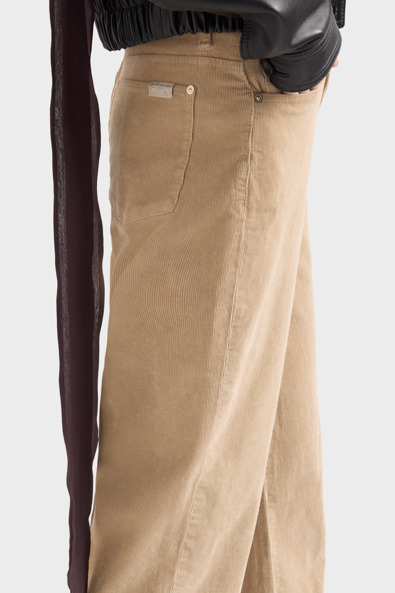 7-for-all-mankind-stovepipe-straight-cordhose-winter-beige image 6