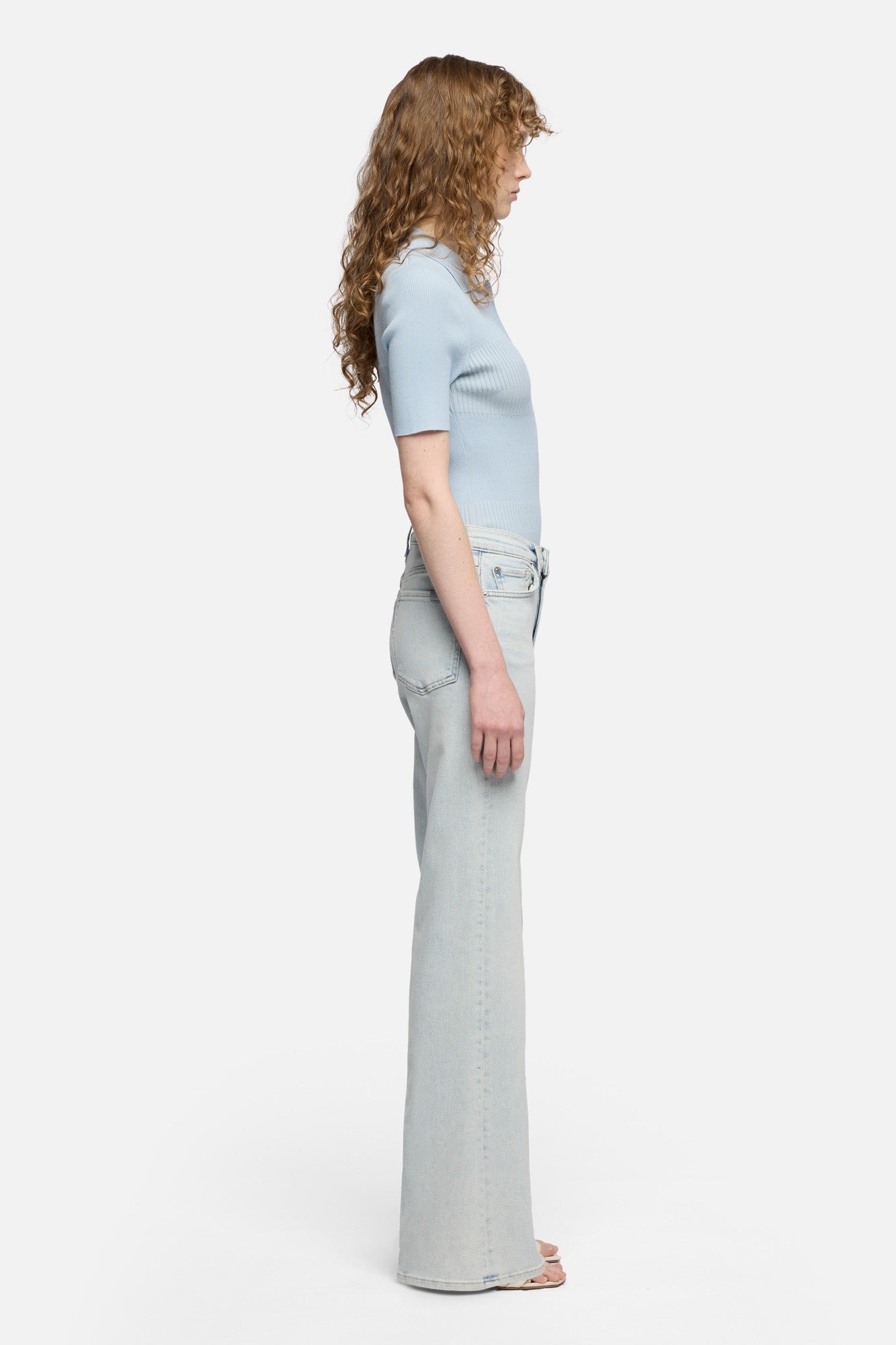 7-for-all-mankind-tailorless-modern-dojo-flare-jeans-frosted-lotus image 6