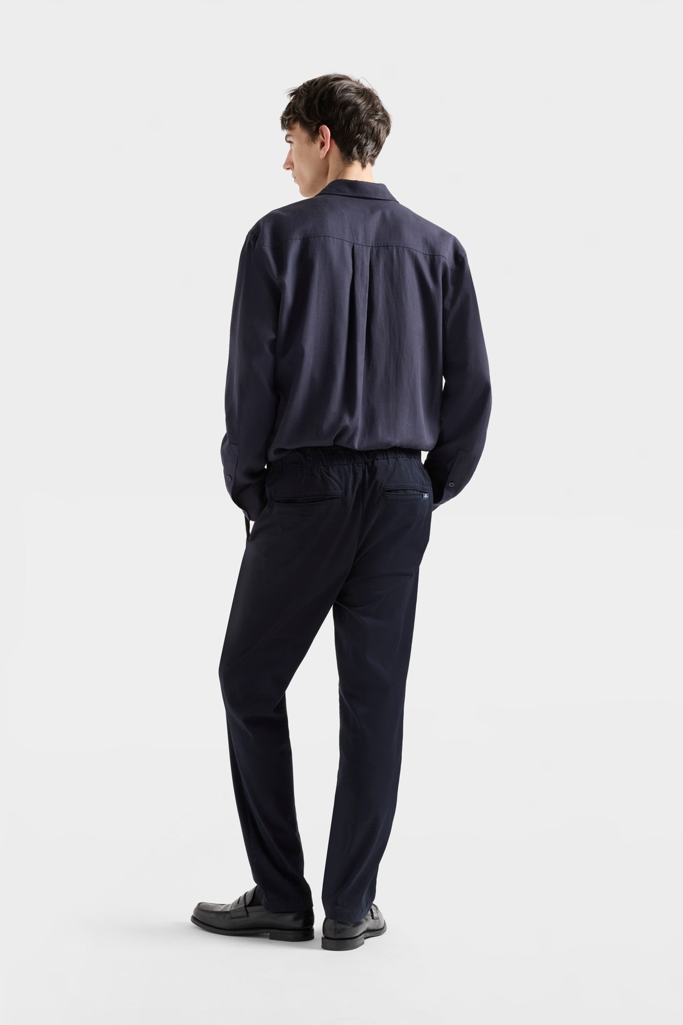 7-for-all-mankind-straight-chino-luxe-performance-sateen-navy-herren image 5