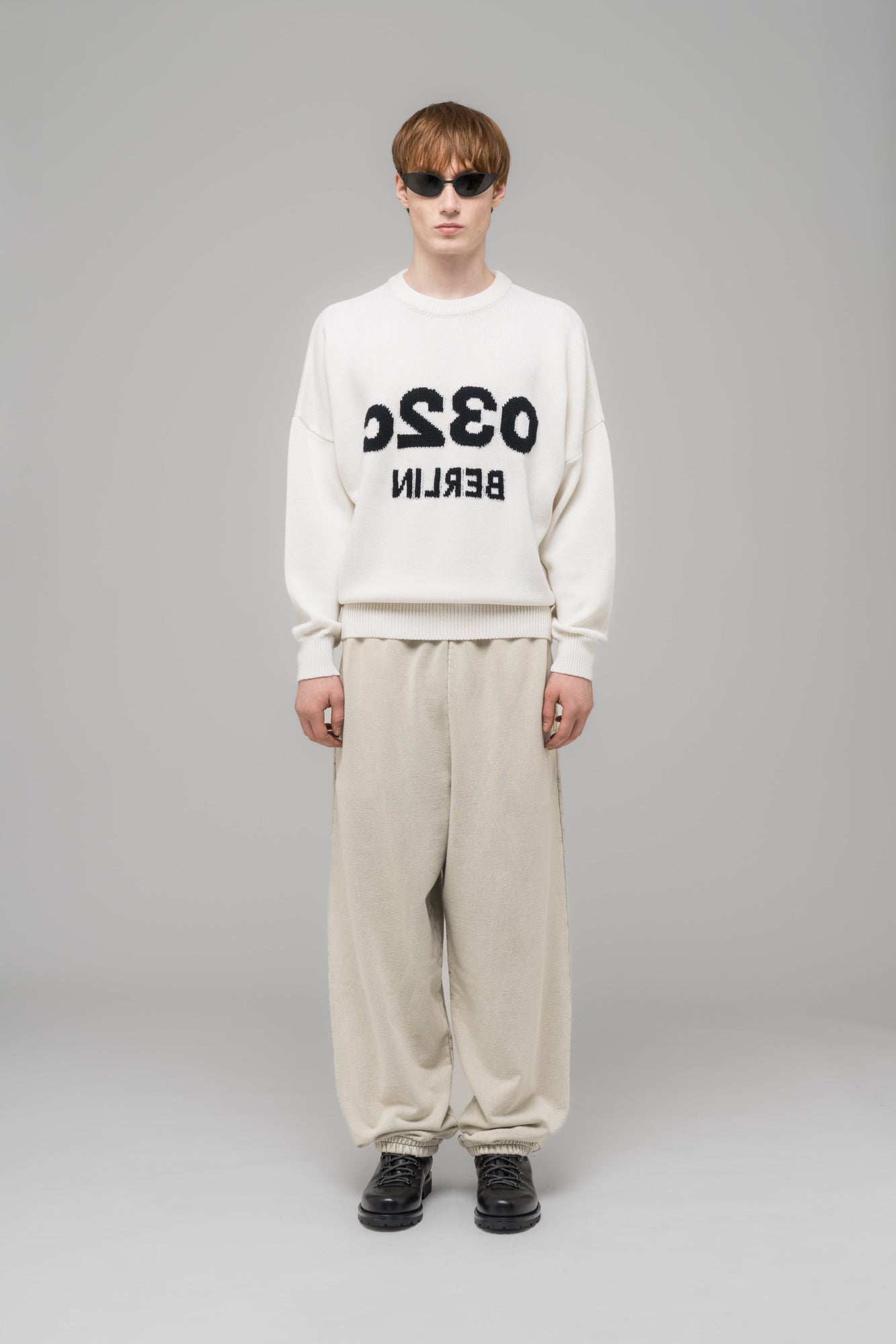 032c-selfie-sweater-white-black-relaxed-fit-merino-strickpullover image 1