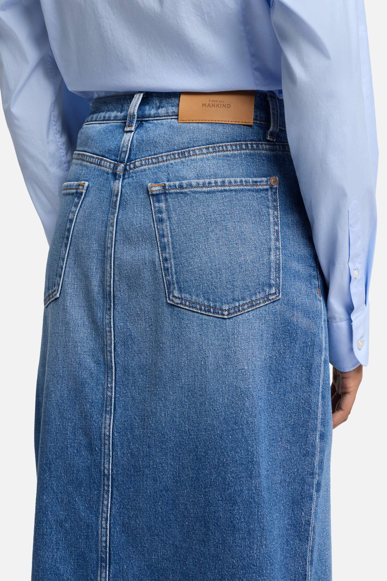 7-for-all-mankind-libby-denim-slit-skirt-jeansrock-in-weekend image 7