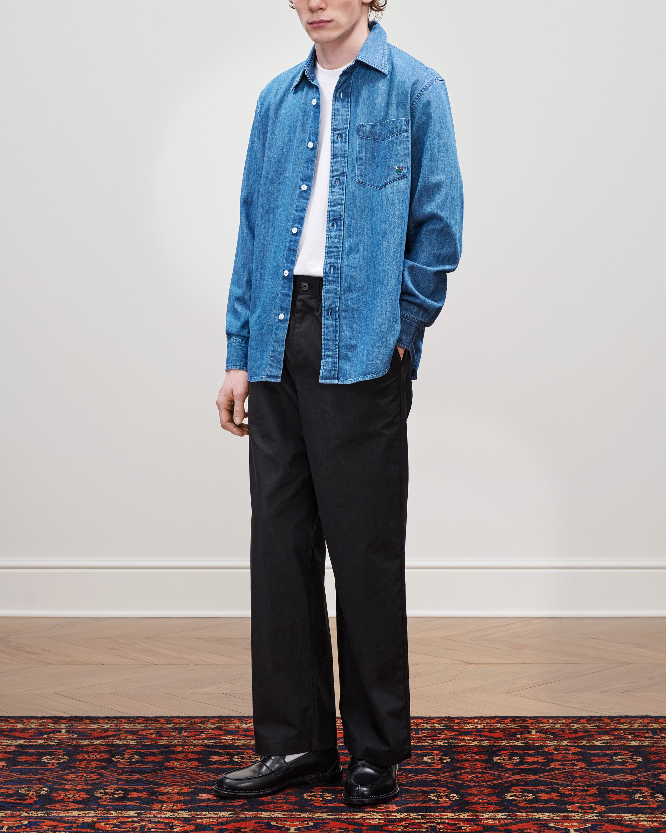 aim-leon-dore-crest-chambray-hemd-blau-regular-fit-2 image 4