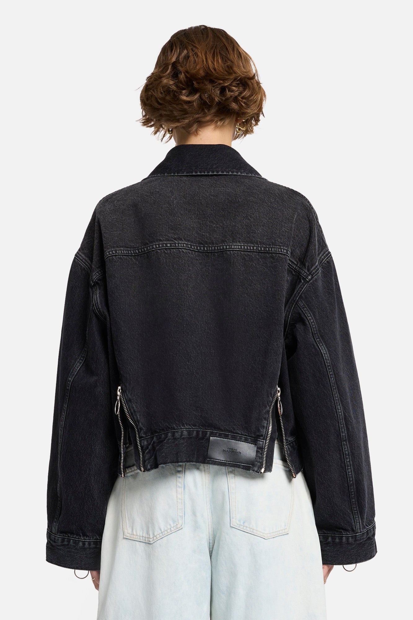 7-for-all-mankind-mankind-oli-cropped-trucker-jacke-hustle-schwarz image 4
