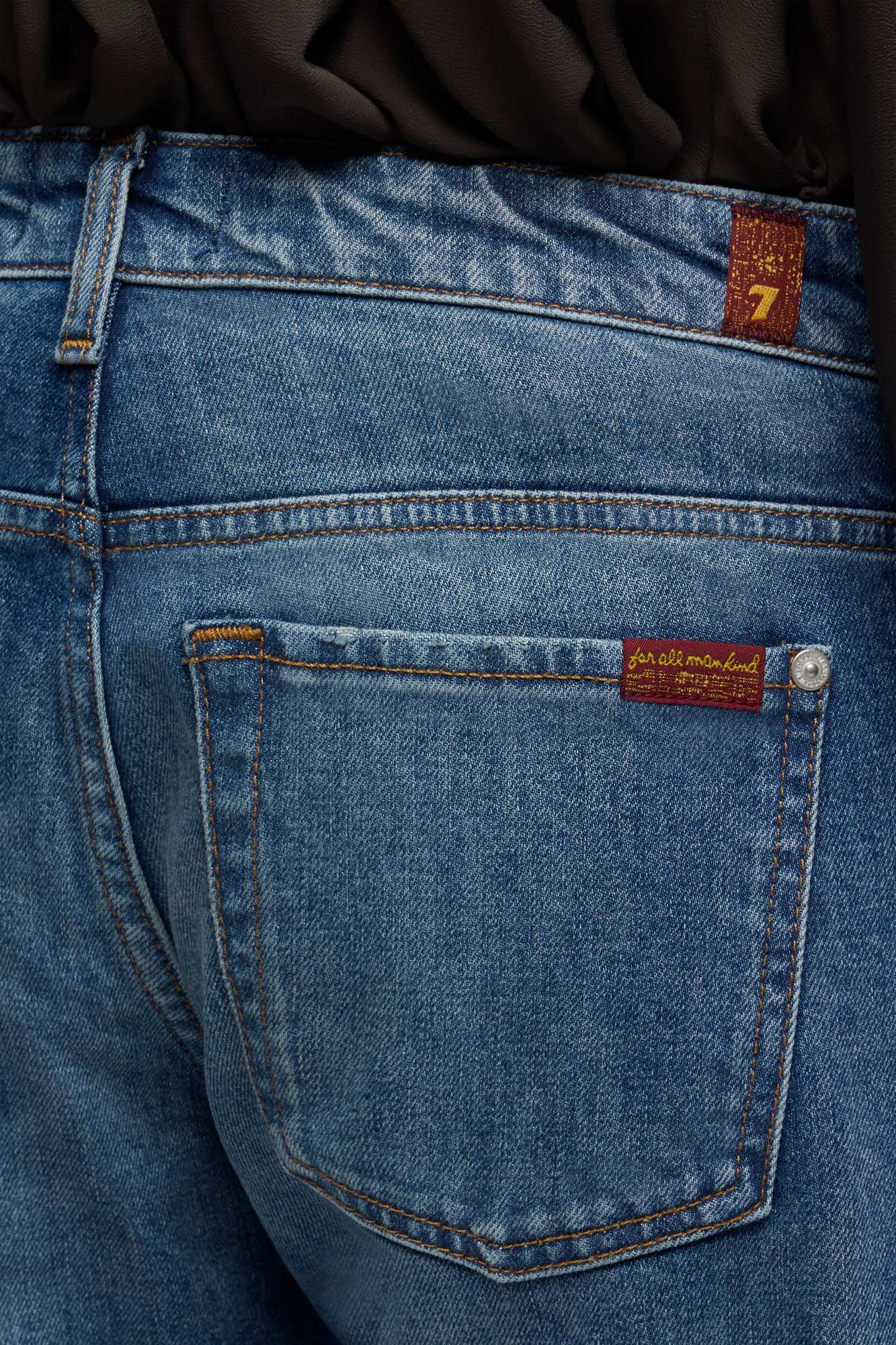 7-for-all-mankind-low-straight-jeans-comfort-blue-core image 4