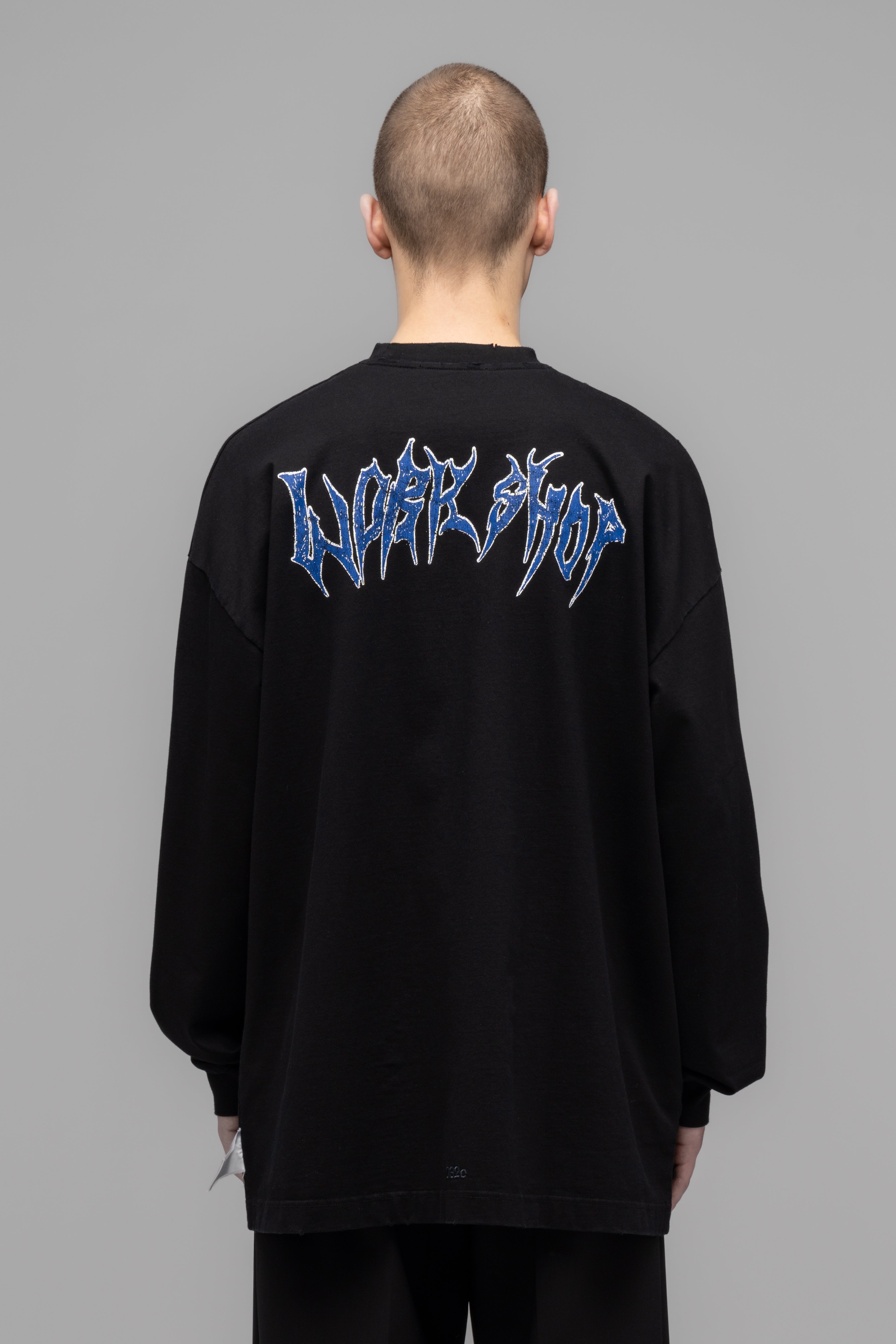 032c-office-fruit-oversized-longsleeve-washed-black image 8