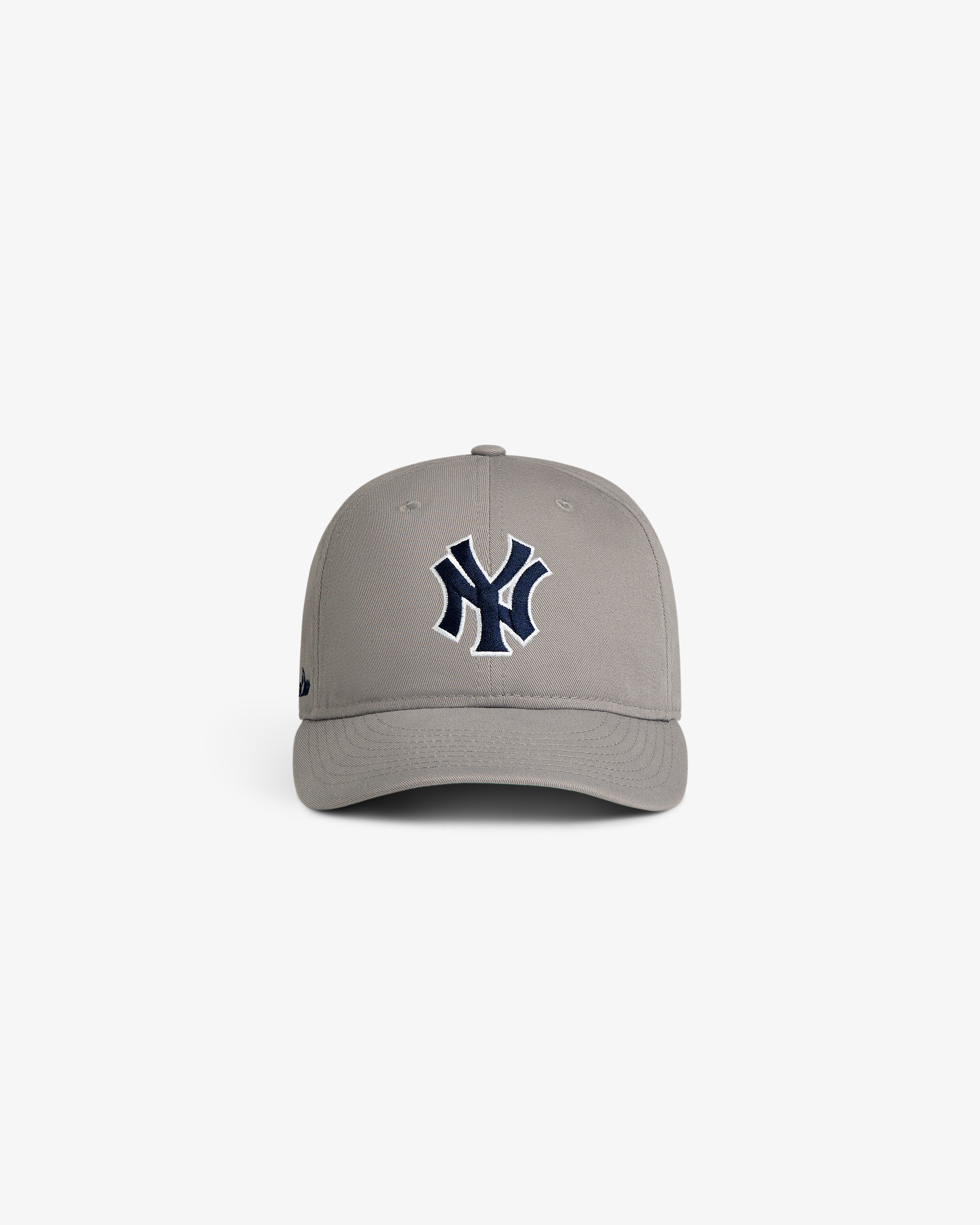 aim-leon-dore-ald-new-era-yankees-retro-fit-cap-grey image 2