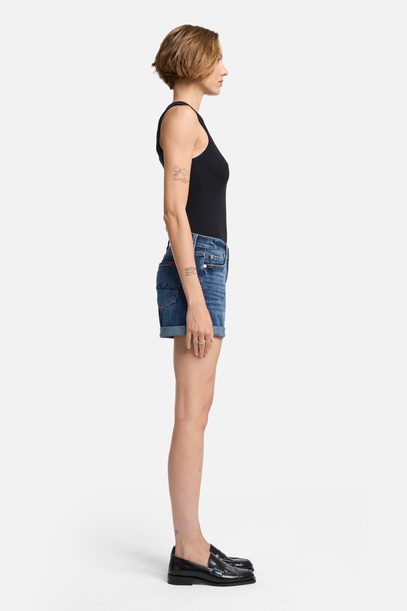 7-for-all-mankind-broken-twill-mid-roll-short-in-vanity-damen-jeansshorts image 6