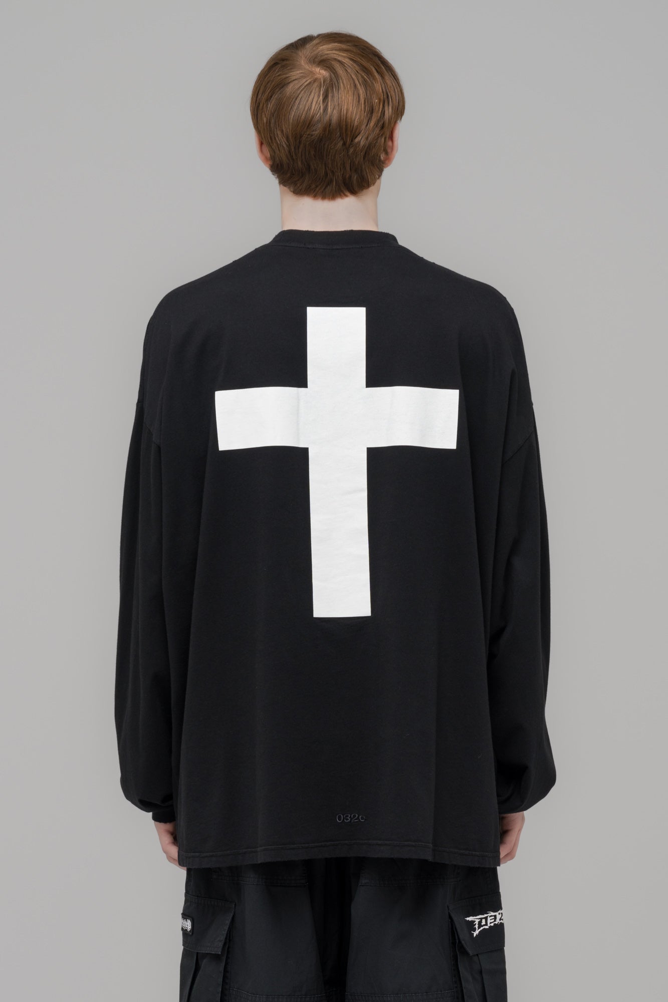 032c-fainting-cross-oversized-longsleeve-washed-black-2 image 4