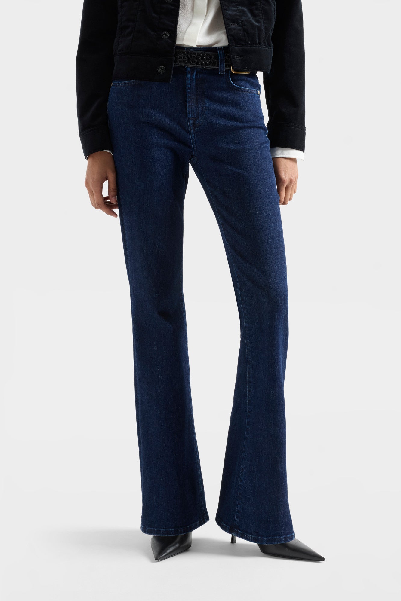7-for-all-mankind-leggy-bootcut-jeans-slim-illusion-classical image 3