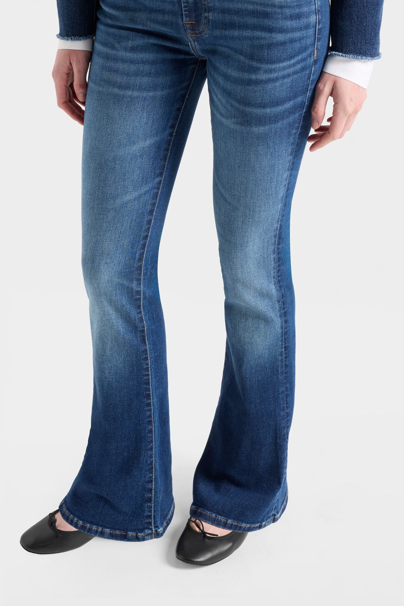 7-for-all-mankind-tailorless-bootcut-jeans-slim-illusion-loom image 6
