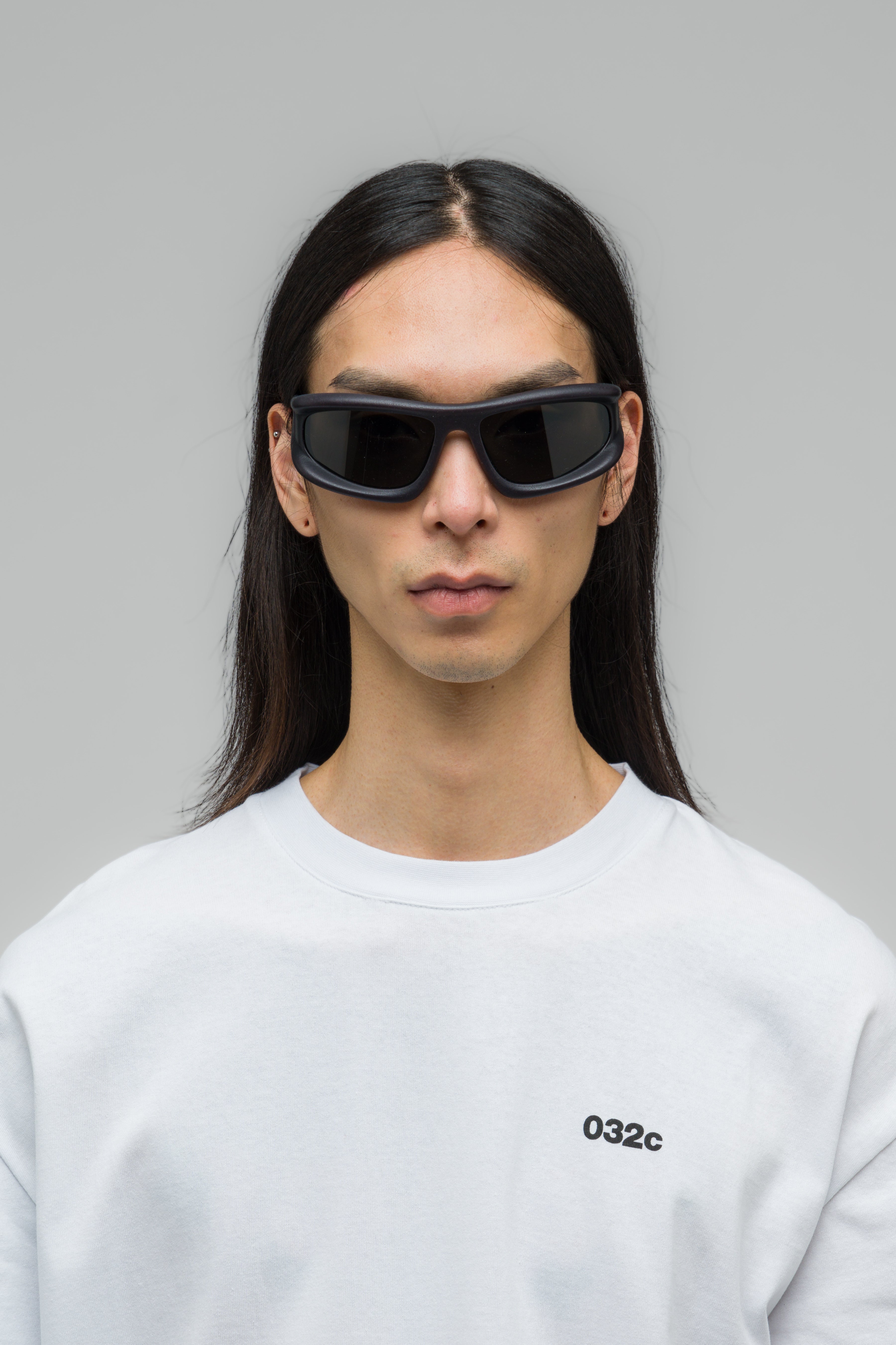 mykita-032c-marfa-sonnenbrille-black-wraparound image 5