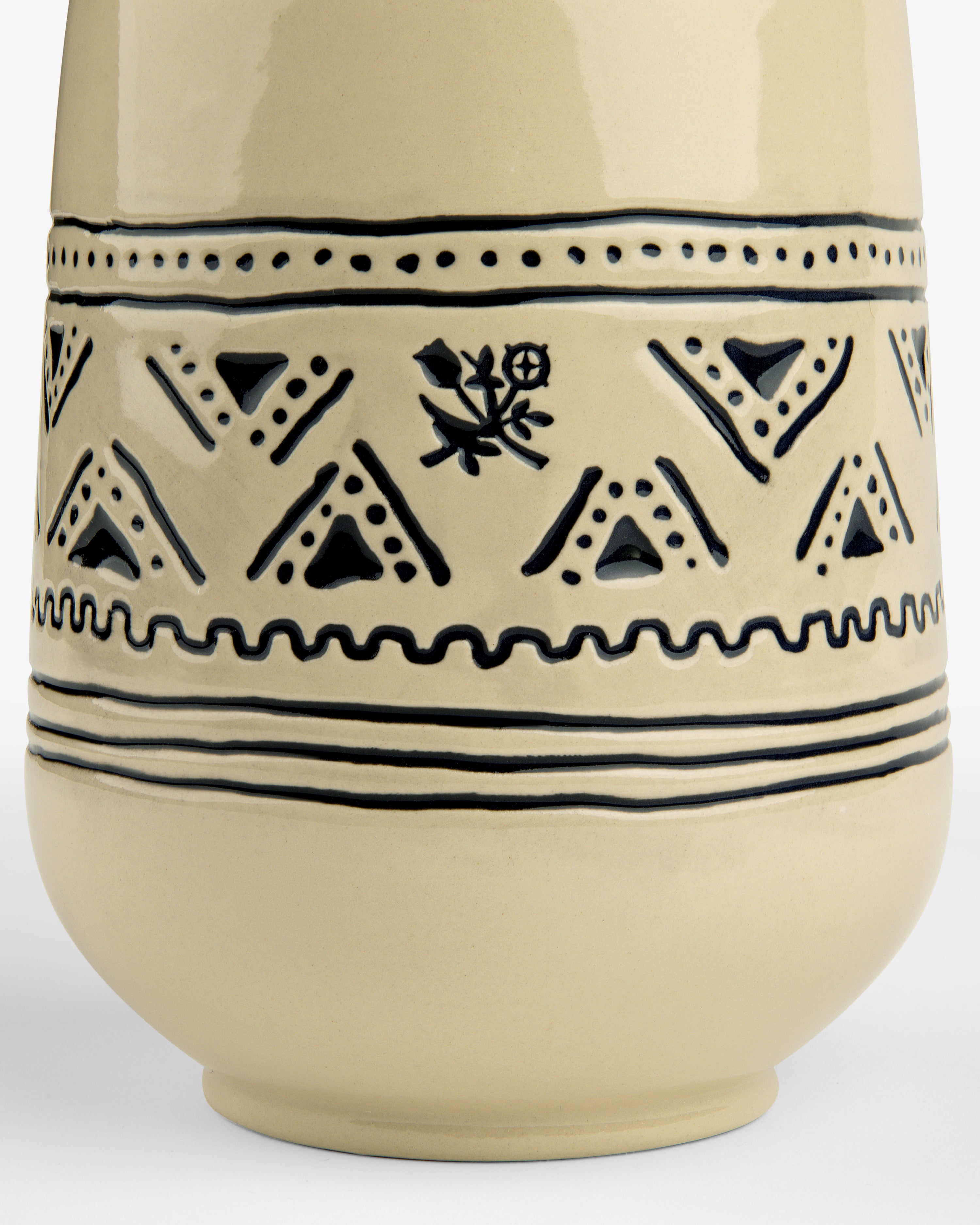 aim-leon-dore-textile-patterned-vase-beige image 4