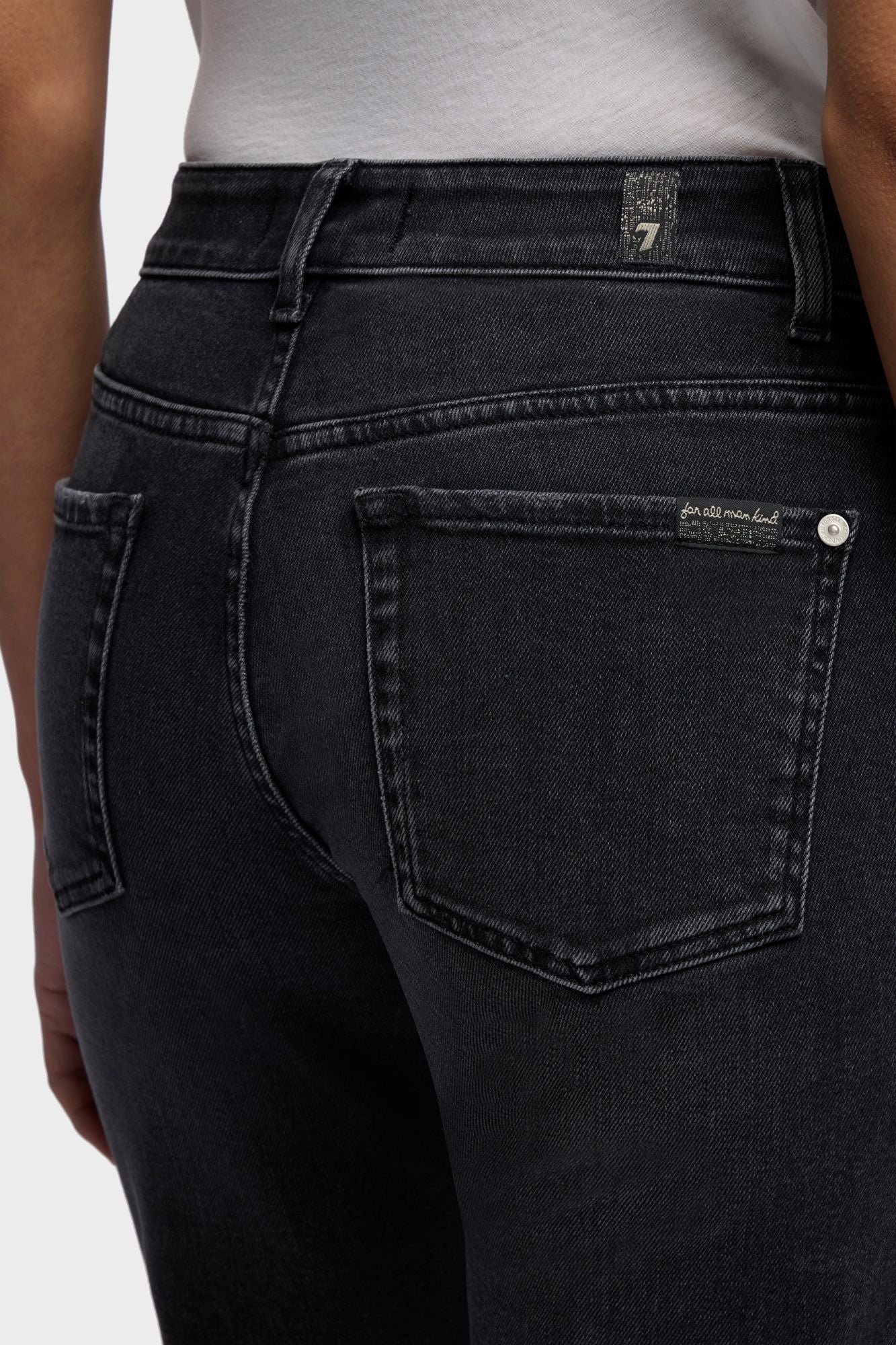 7-for-all-mankind-calie-straight-ankle-jeans-luxe-vintage-inkstorm image 4