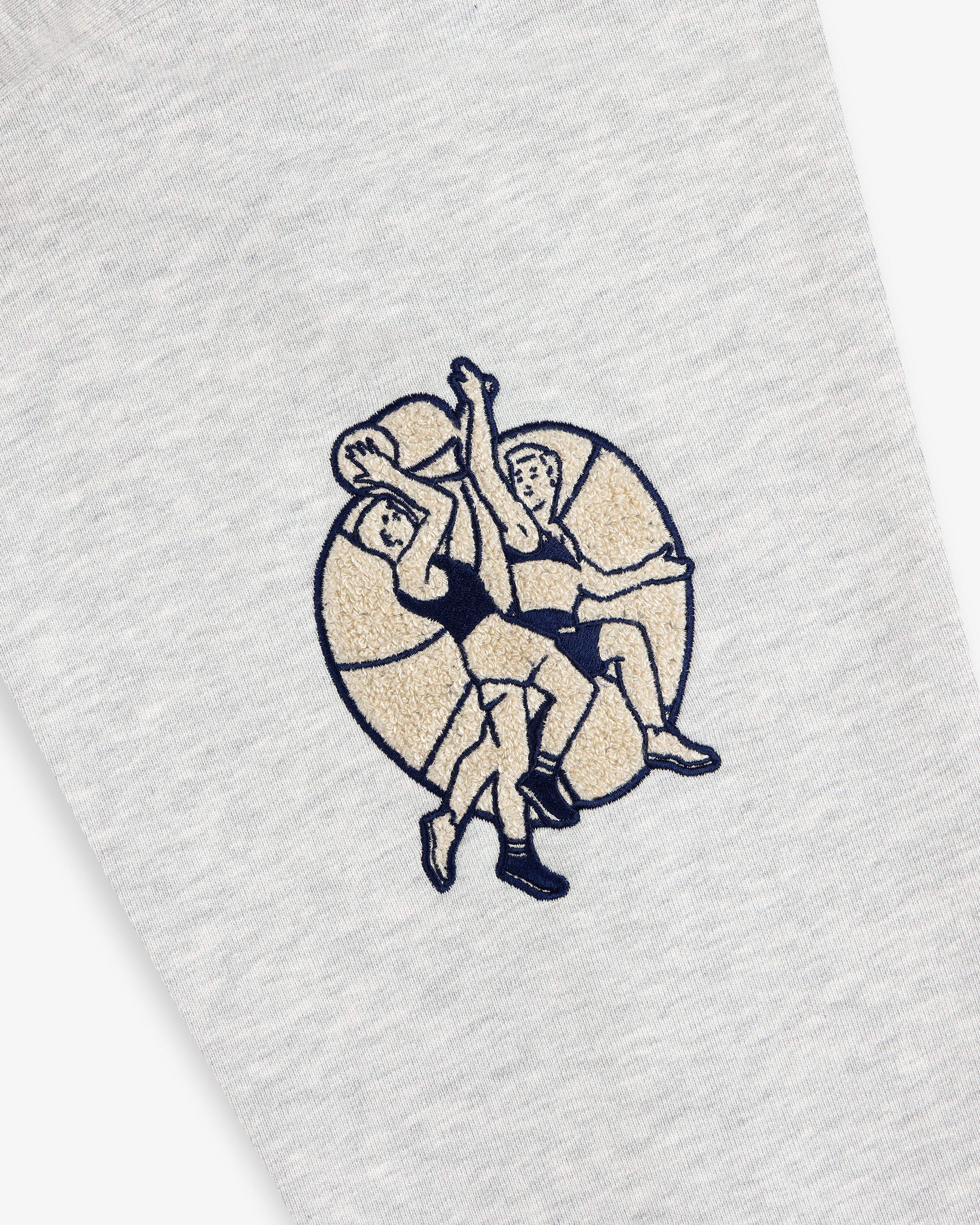aim-leon-dore-mulberry-letterman-hoodie-grau image 5