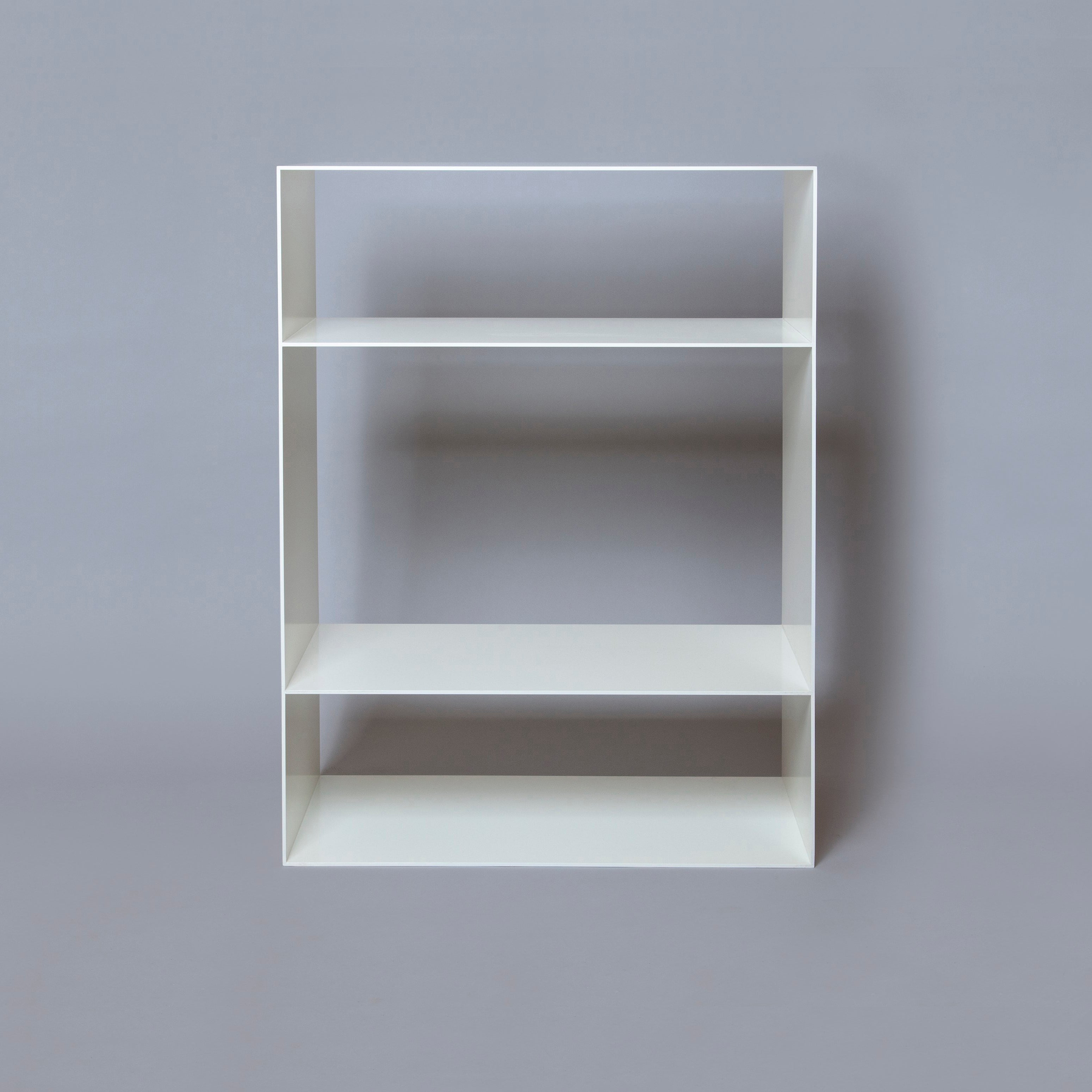 19-69-table-1-design-display-tisch-stahl-creme image 2