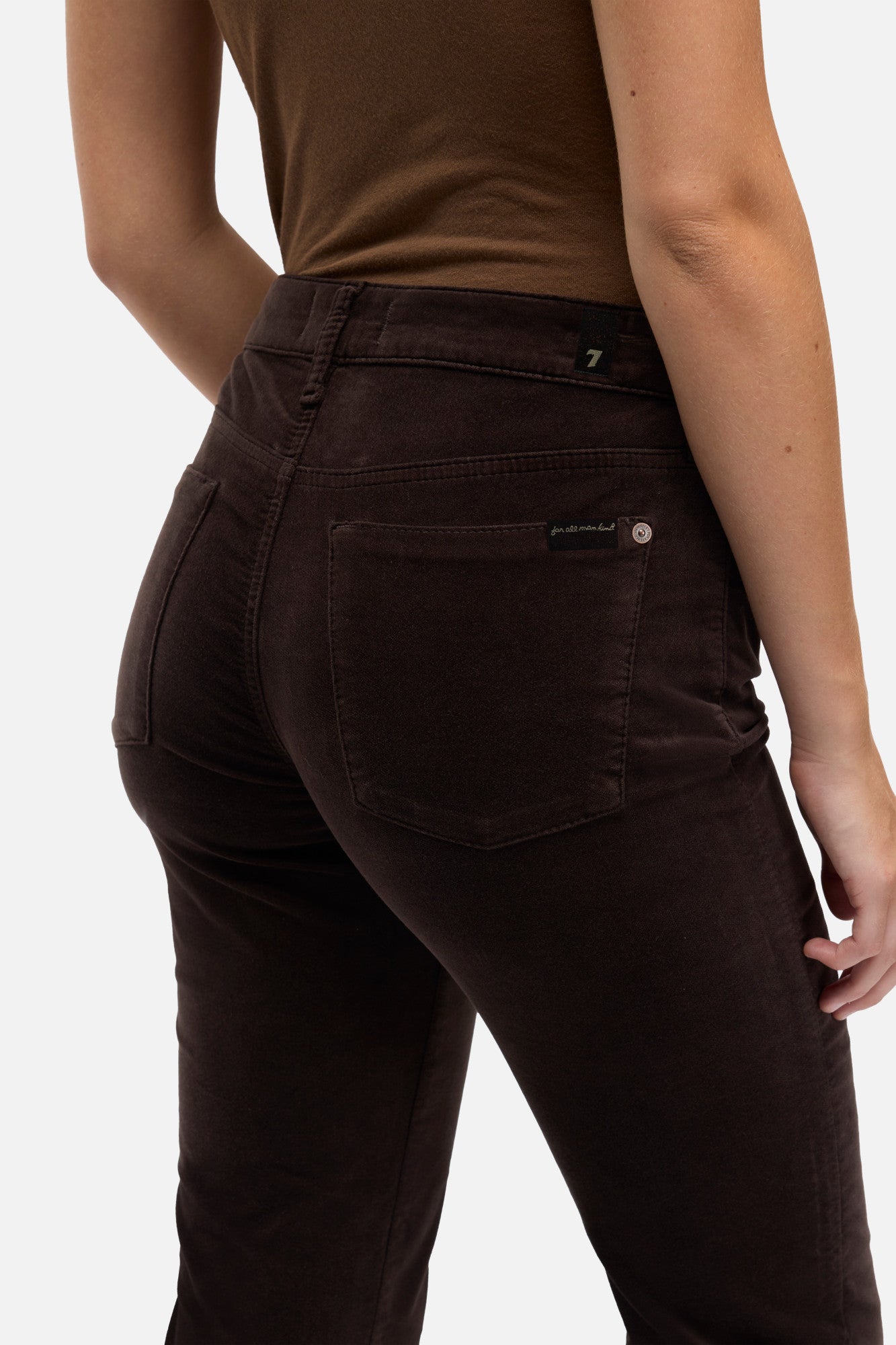 7-for-all-mankind-leggy-bootcut-samt-hose-velvet-chocolate image 4