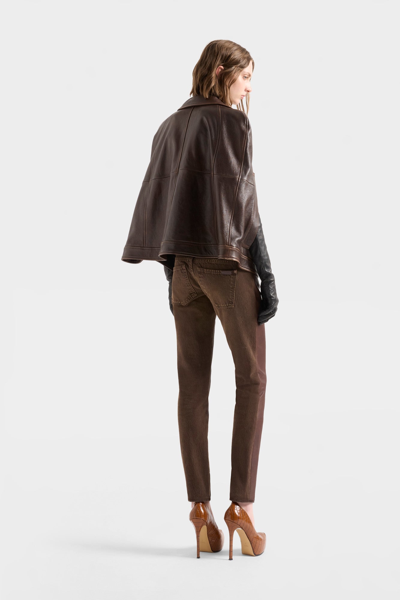 7-for-all-mankind-y2k-skinny-jeans-noho-brown-coated-low-rise image 5