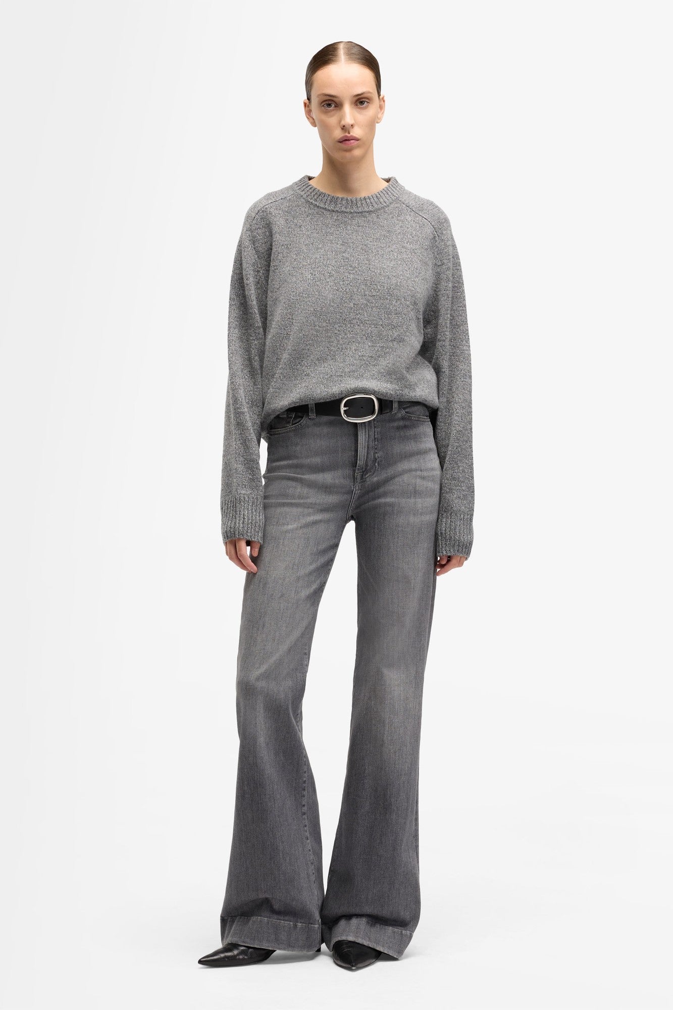7-for-all-mankind-modern-dojo-flare-jeans-in-slim-illusion-soho-grey image 2