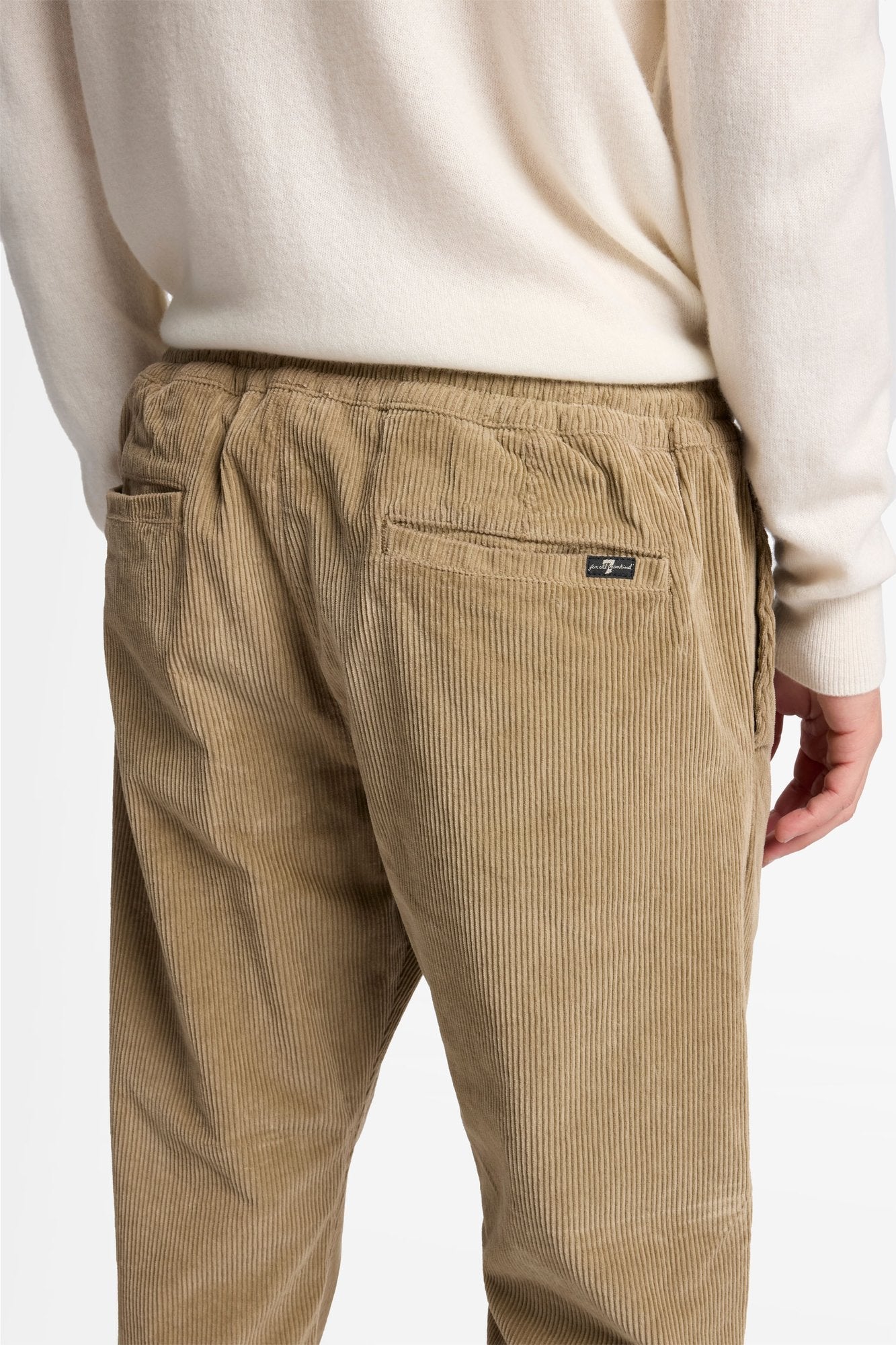 7-for-all-mankind-straight-jogger-corduroy-silver-mink-hose image 4